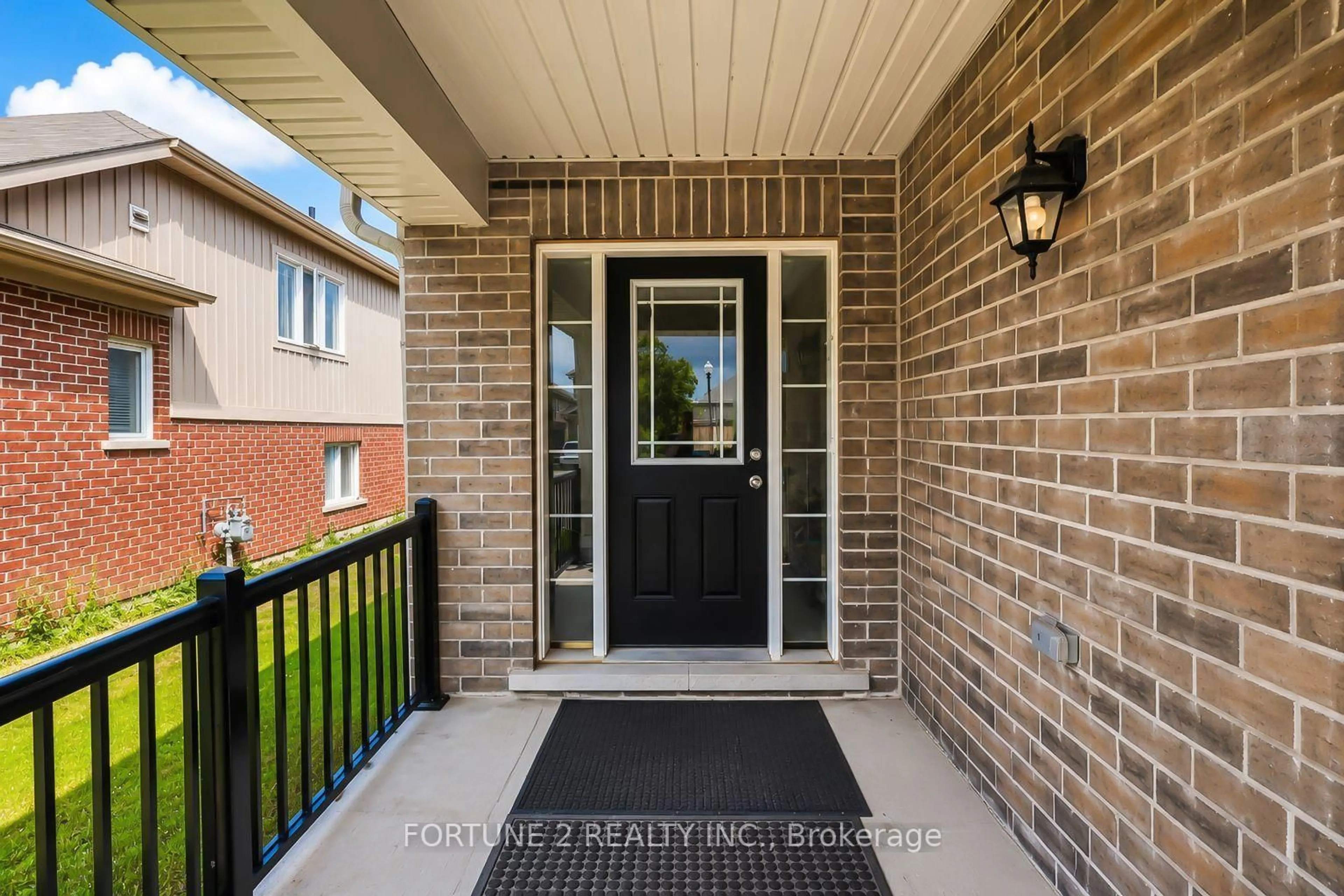 Indoor entryway for 960 Hannah Ave, North Perth Ontario N4W 0H7