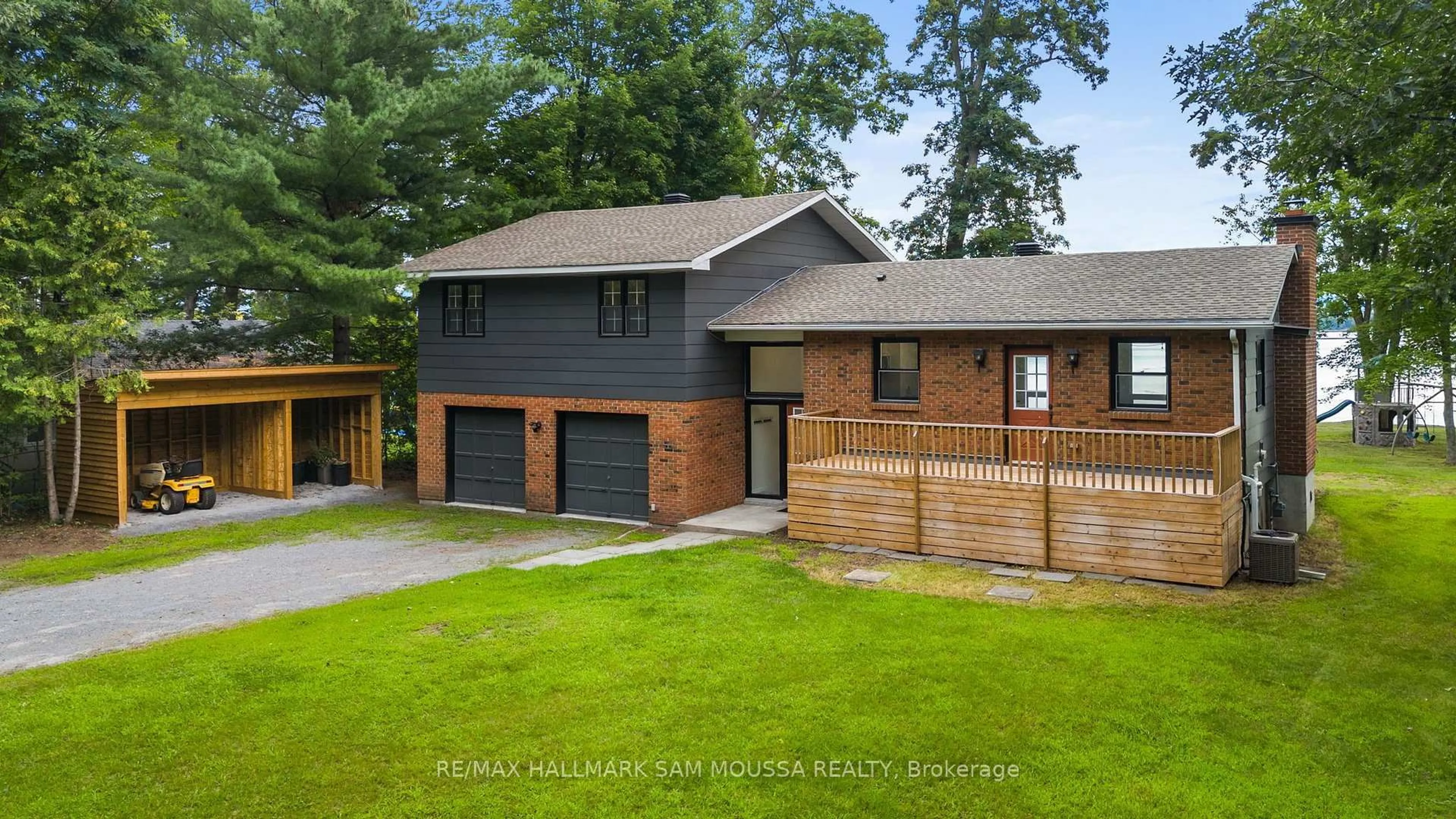 Home with brick exterior material, unknown for 208 Baillie Ave, Ottawa Ontario K0A 3M0