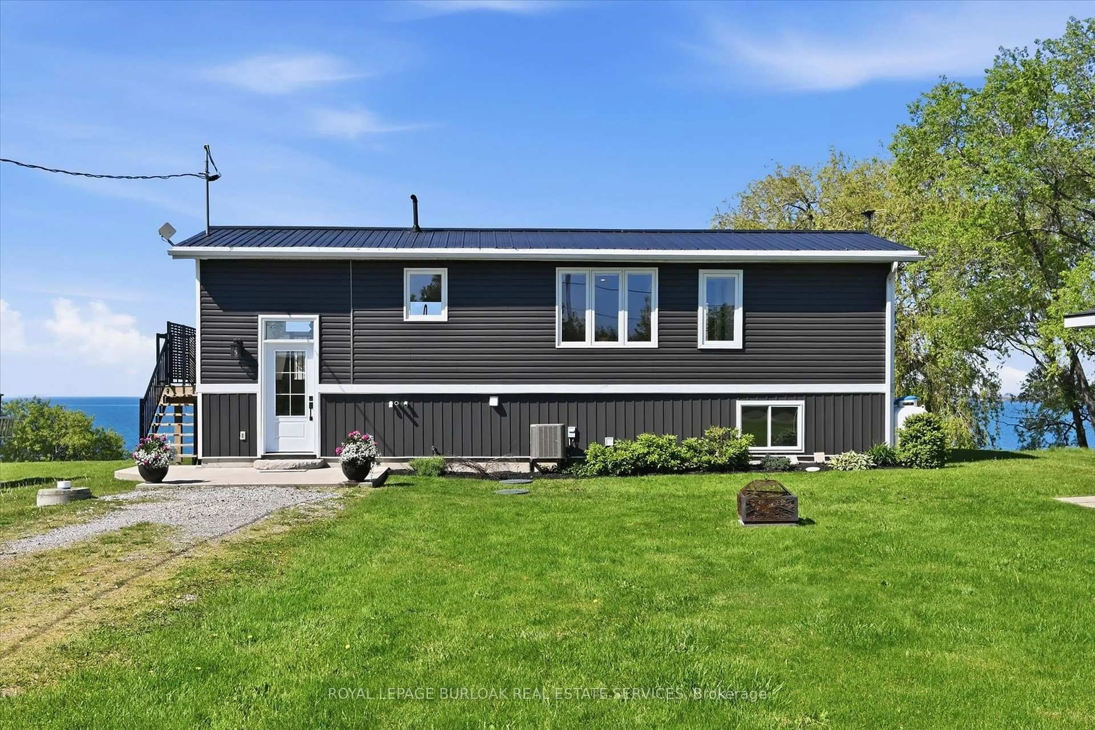 Home with vinyl exterior material, street for 402 South Coast Dr, Haldimand Ontario N0A 1L0