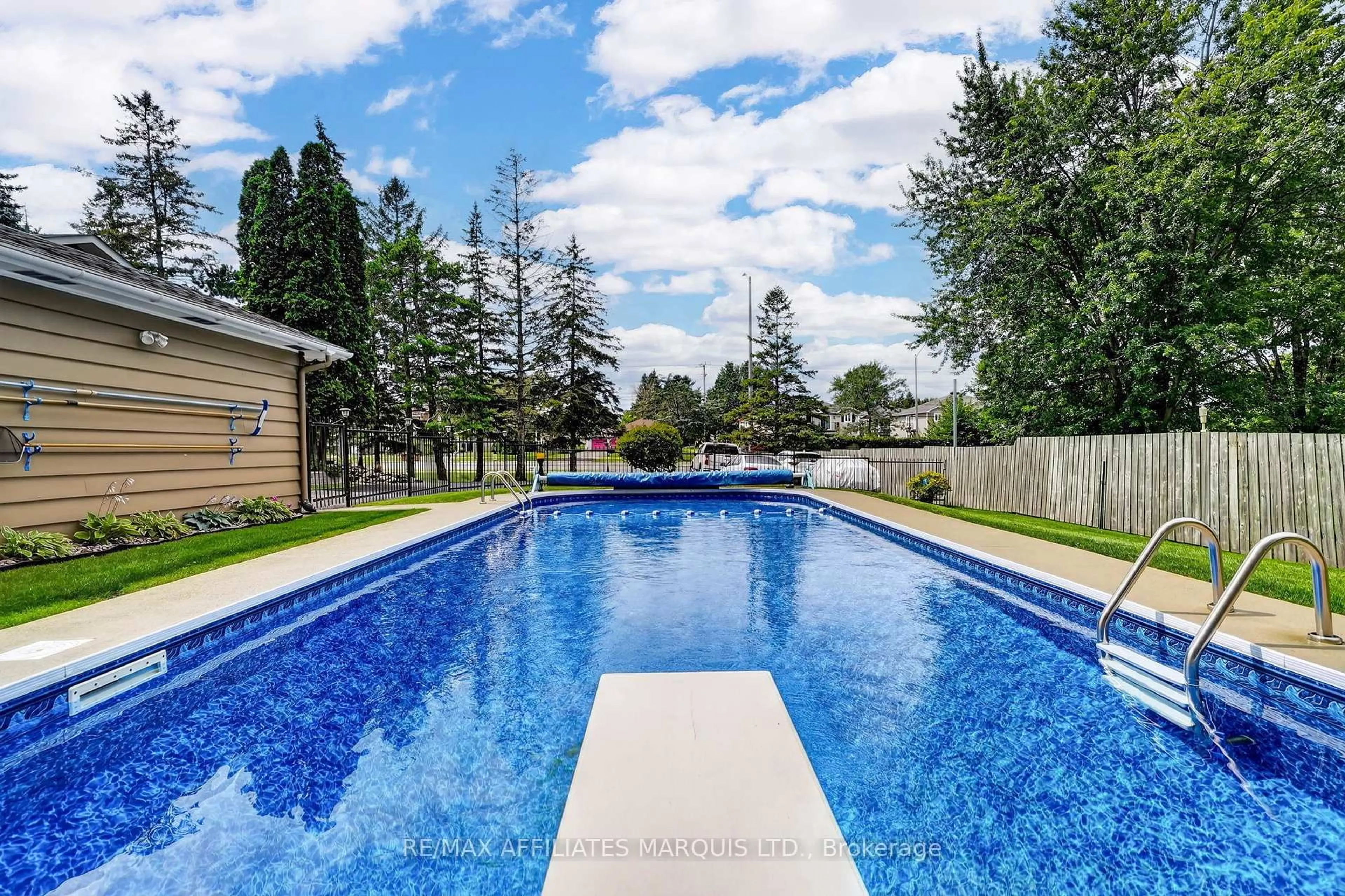 Pool for 1635 Brookdale Ave, Cornwall Ontario K6J 4R2