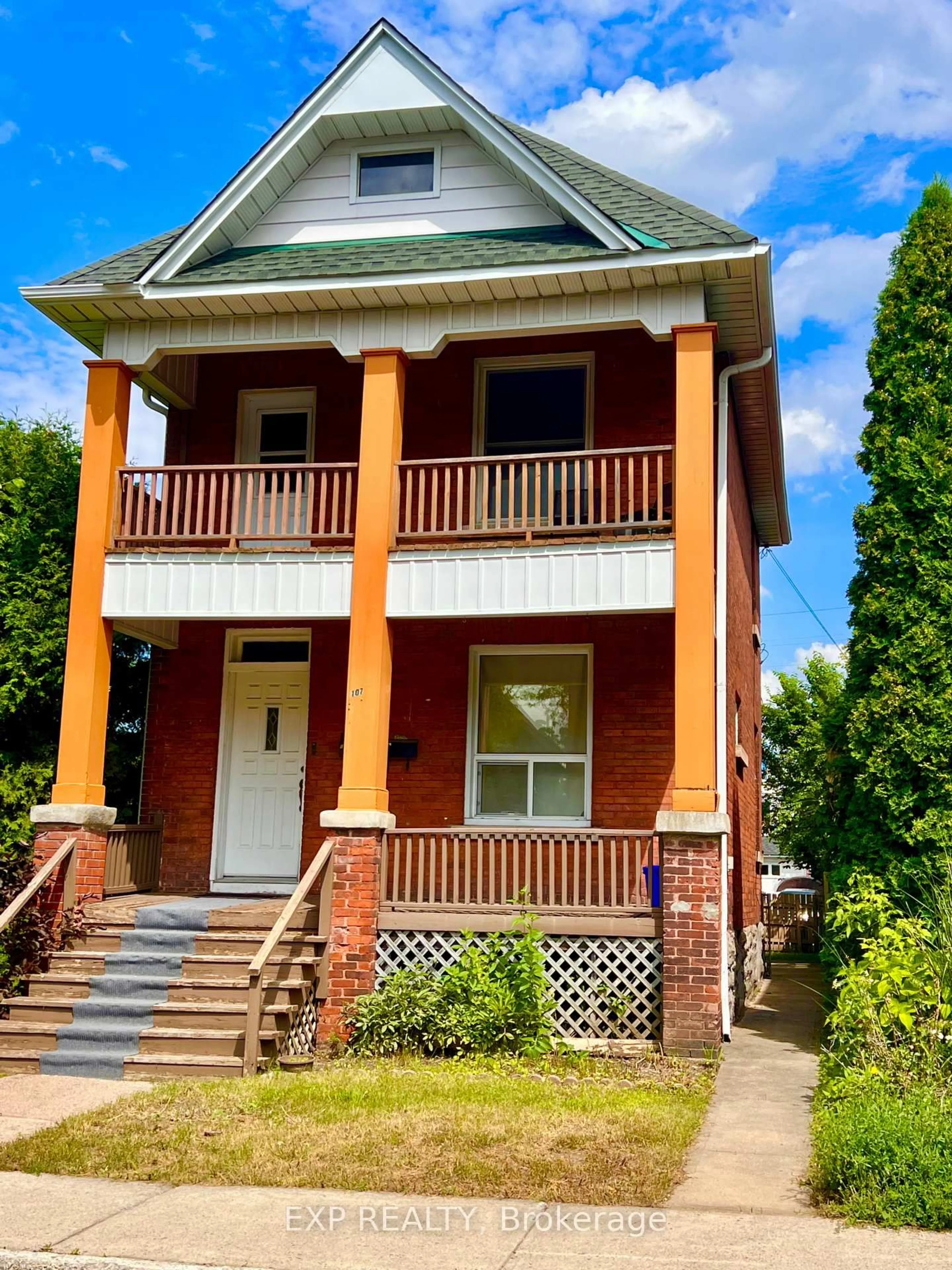 Home with brick exterior material, street for 107 Spadina Ave, Ottawa Ontario K1Y 2B9