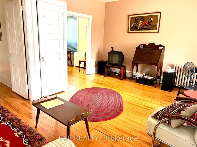 107 Spadina Ave, Ottawa 5