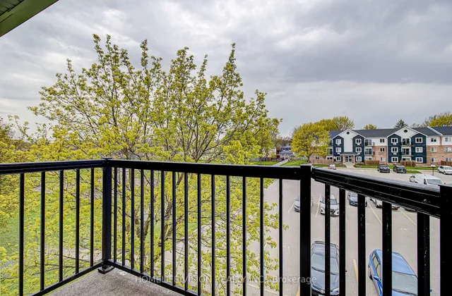 271 Eiwo Crt #310, Waterloo 4