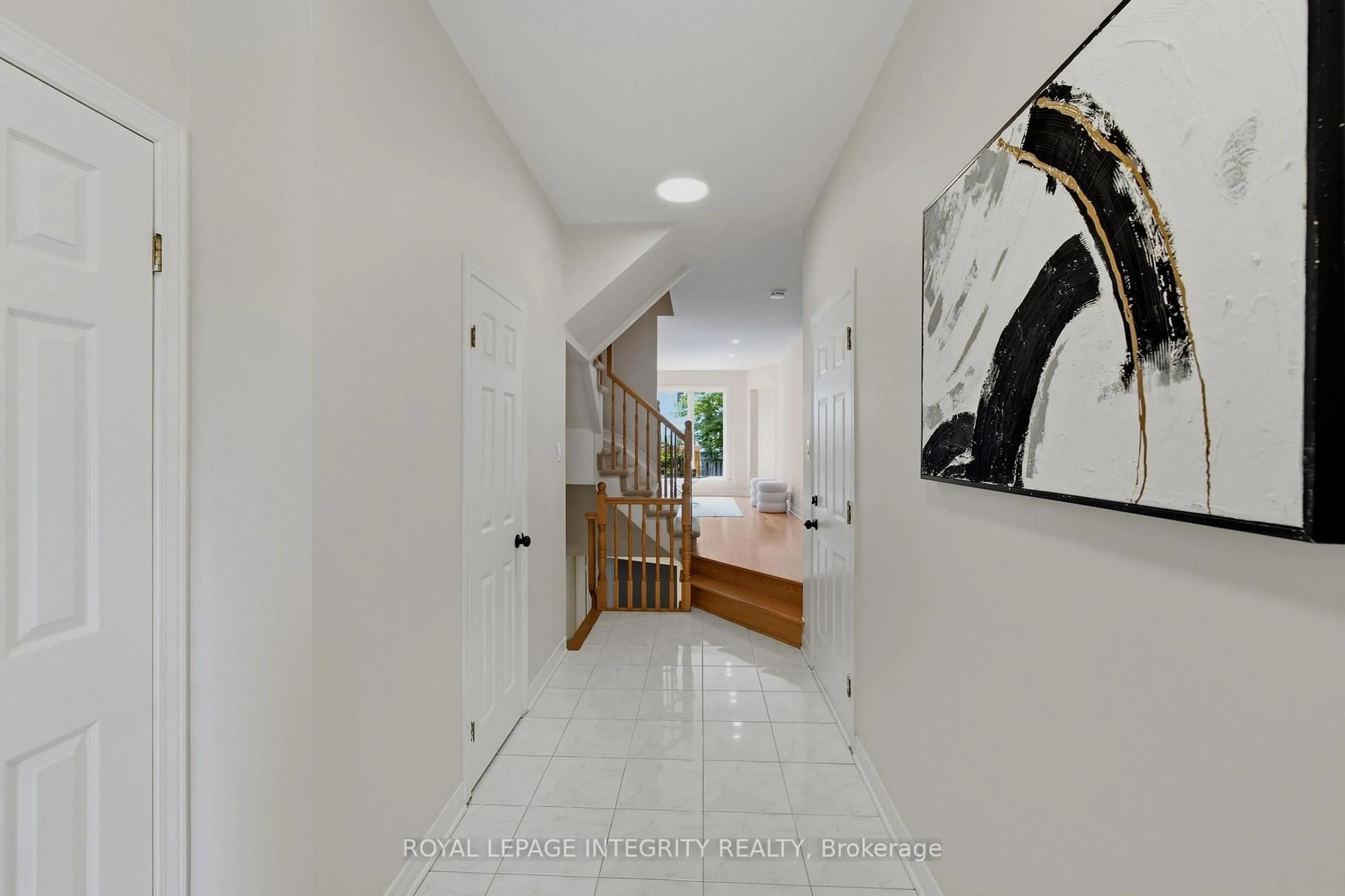 Unknown for 20 Redding Way, Ottawa Ontario K2G 6C2