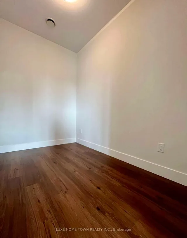 1000 Lackner Pl #606, Kitchener 5