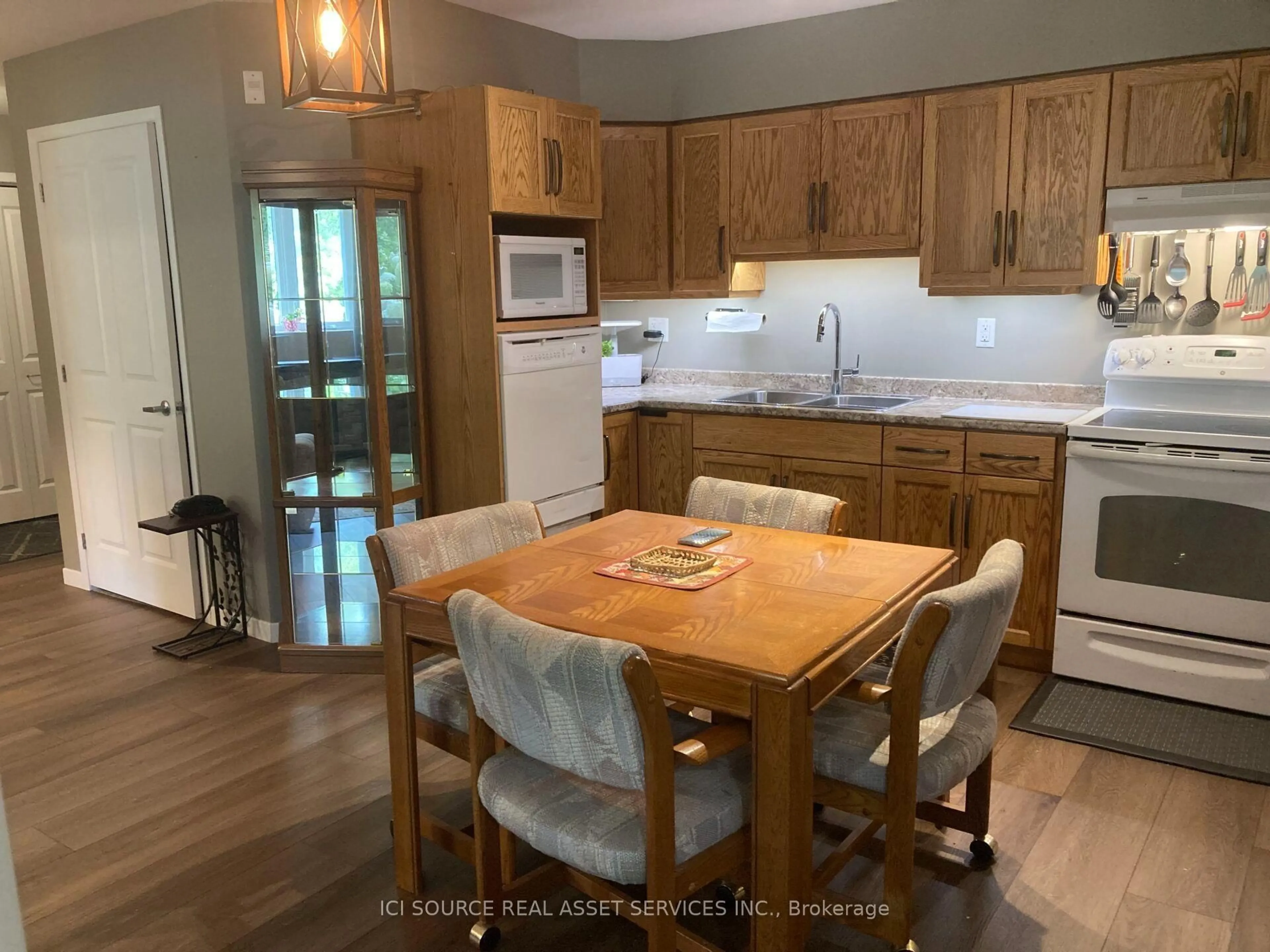 Unknown for 850 Alpha St #101, Owen Sound Ontario N4K 5W8