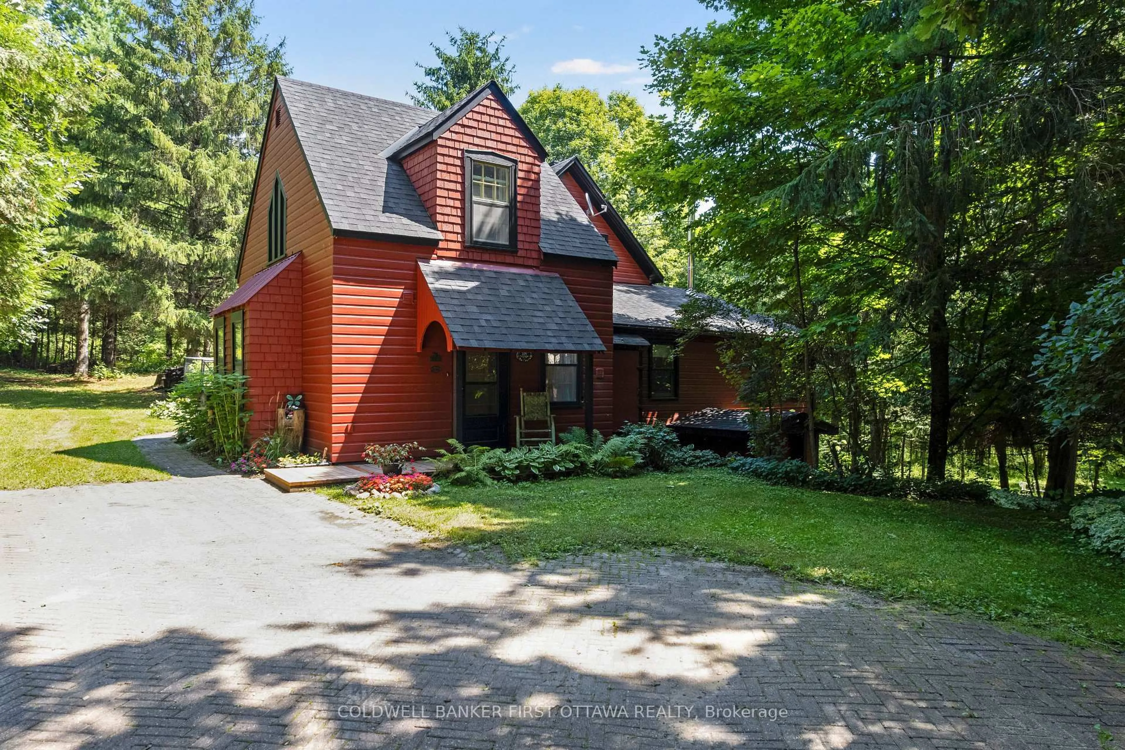 Home with brick exterior material, street for 105 Purdons Bay Rd, Mcdonalds Corners Ontario K0G 1M0