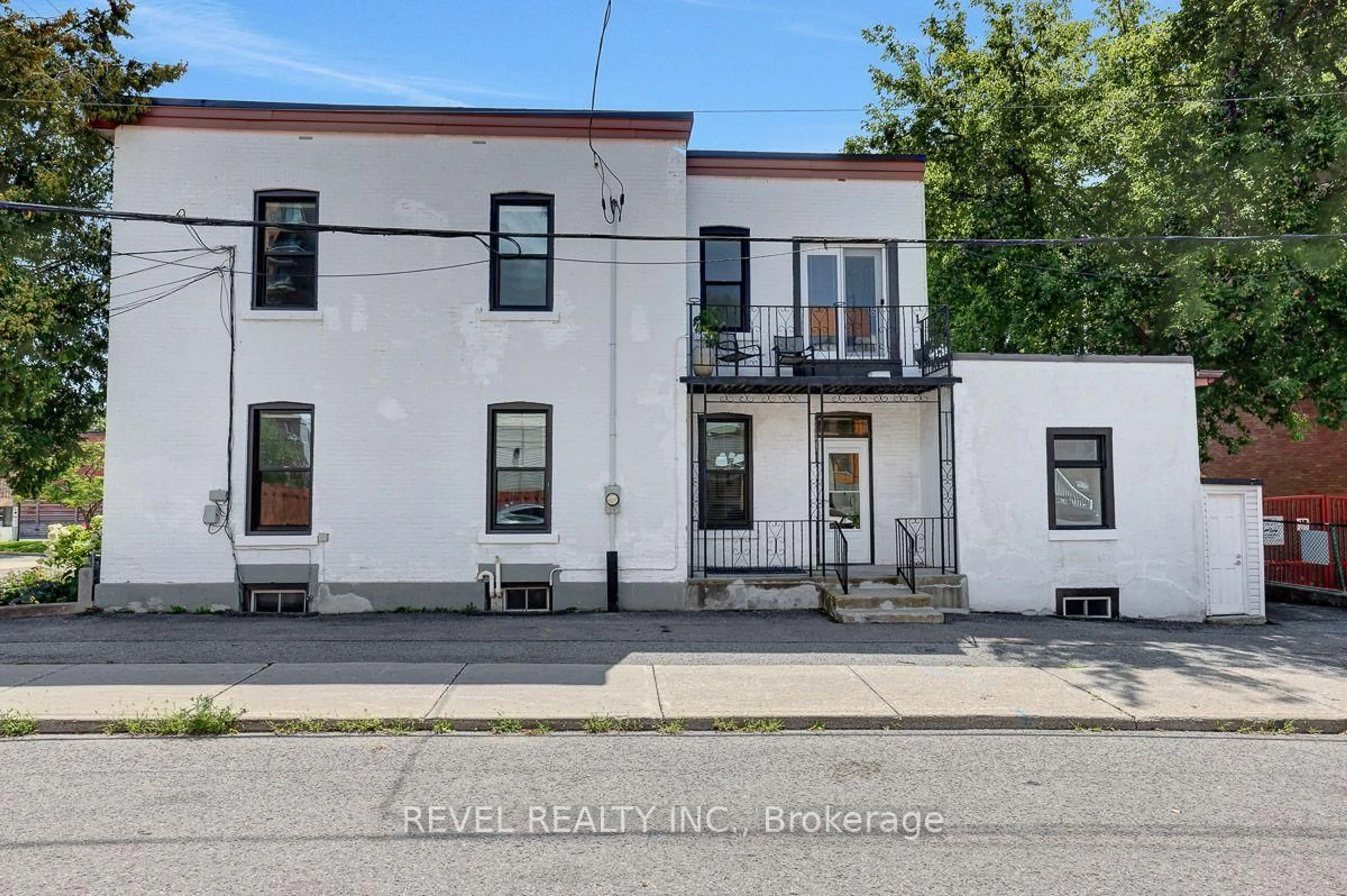 Unknown for 52 Lebreton St, Ottawa Ontario K1R 7H4