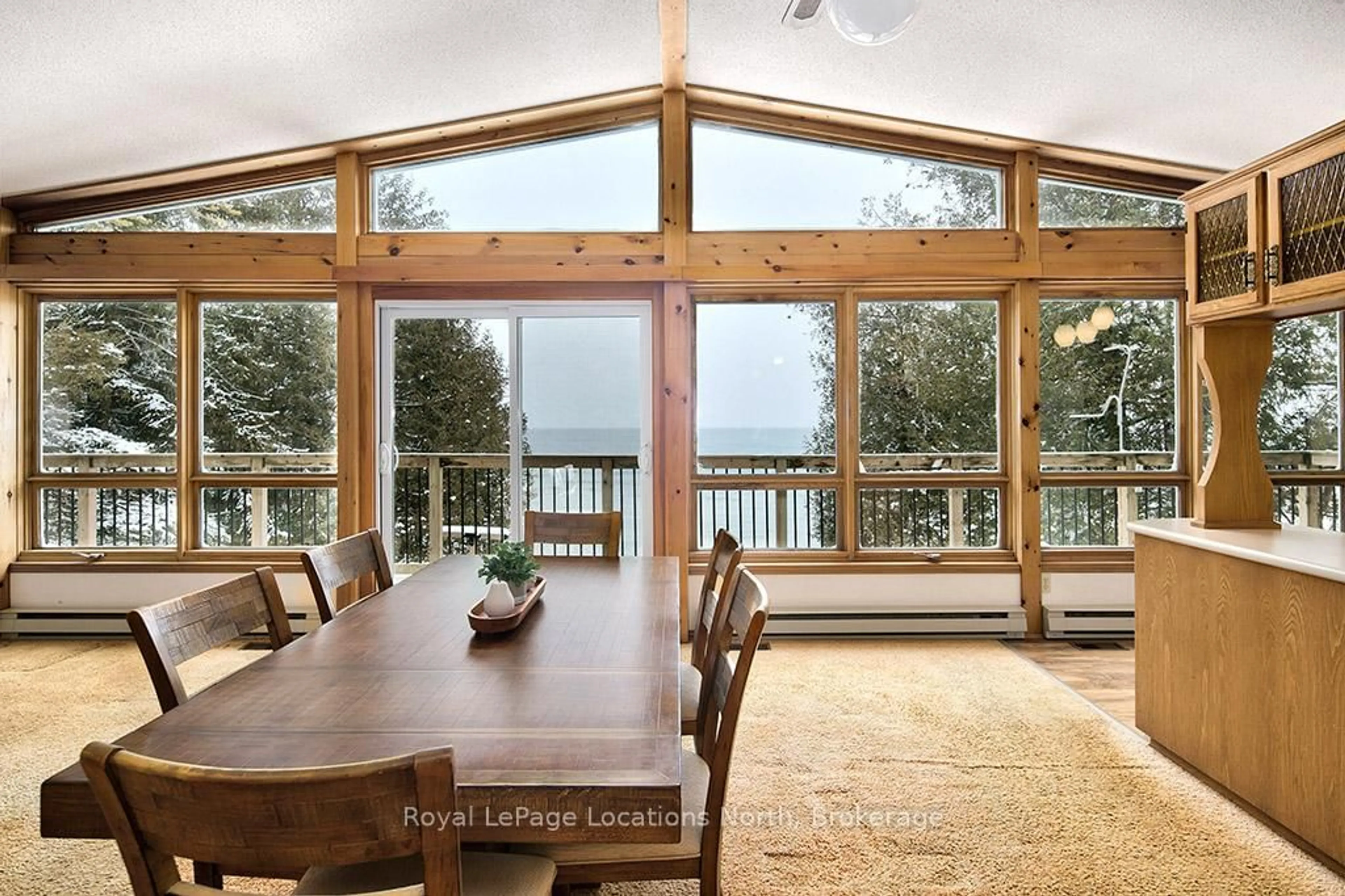 Dining room, wood/laminate floor for 227 Sunset Blvd, Blue Mountains Ontario N0H 2P0