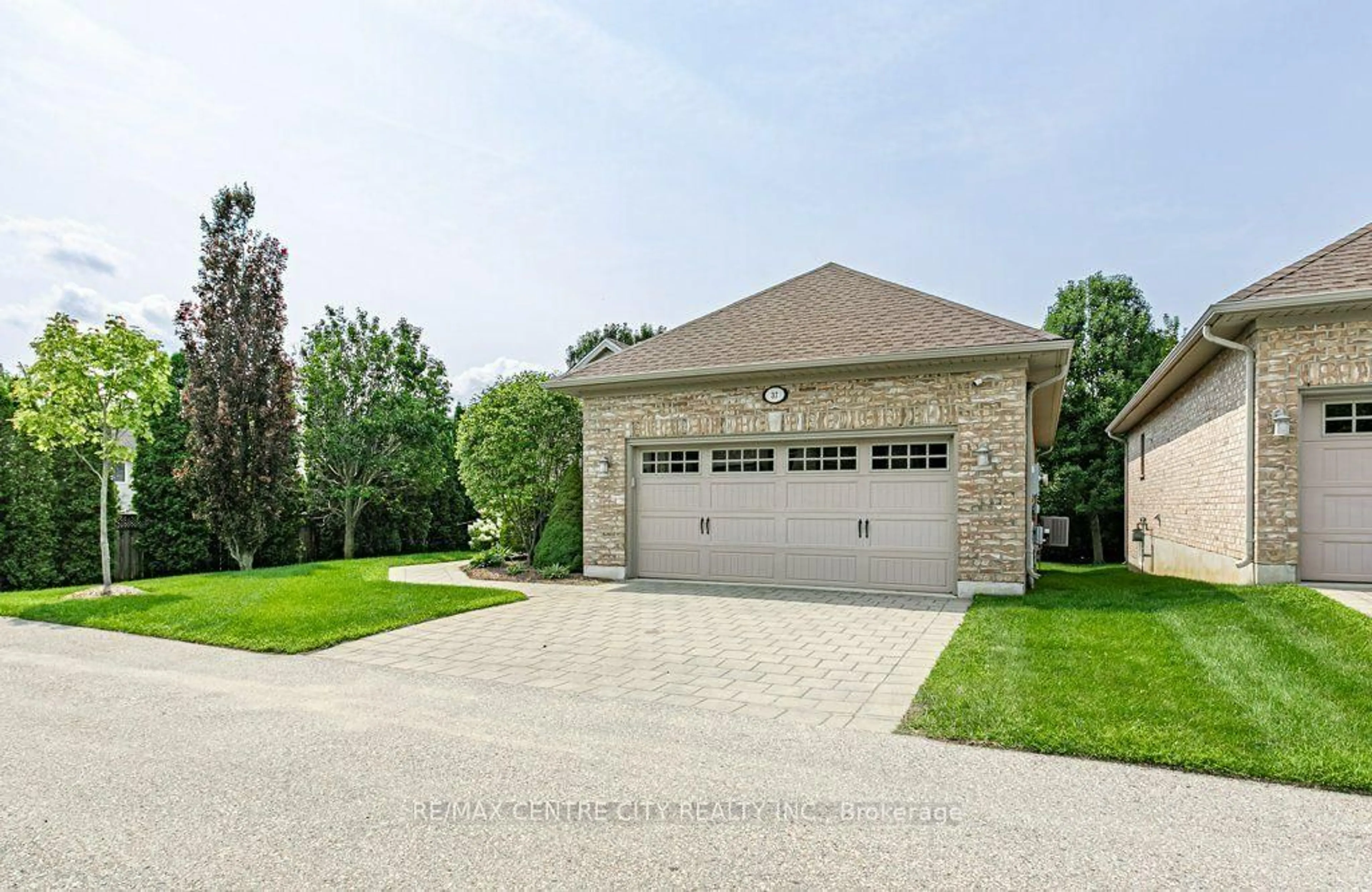 Home with brick exterior material, street for 100 Southgate Pkwy #37, St. Thomas Ontario N5R 6M3