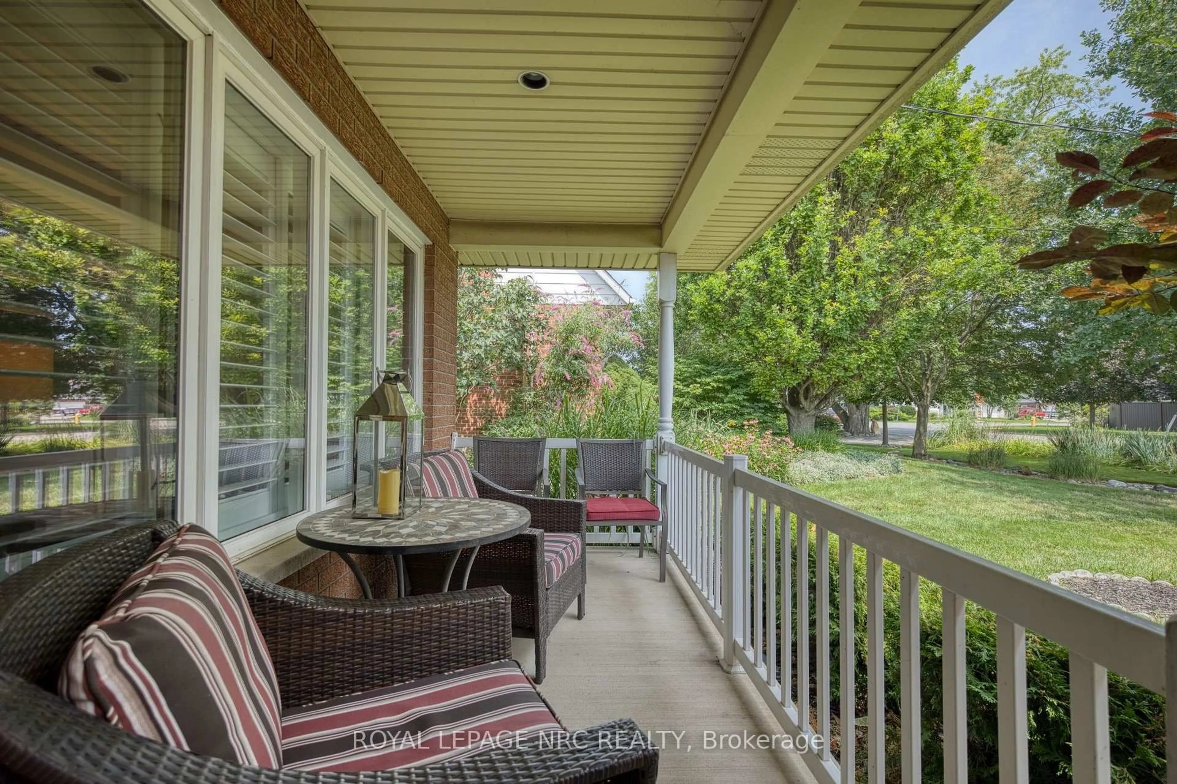 Patio, street for 173 First Street Louth St, St. Catharines Ontario L2W 0A2