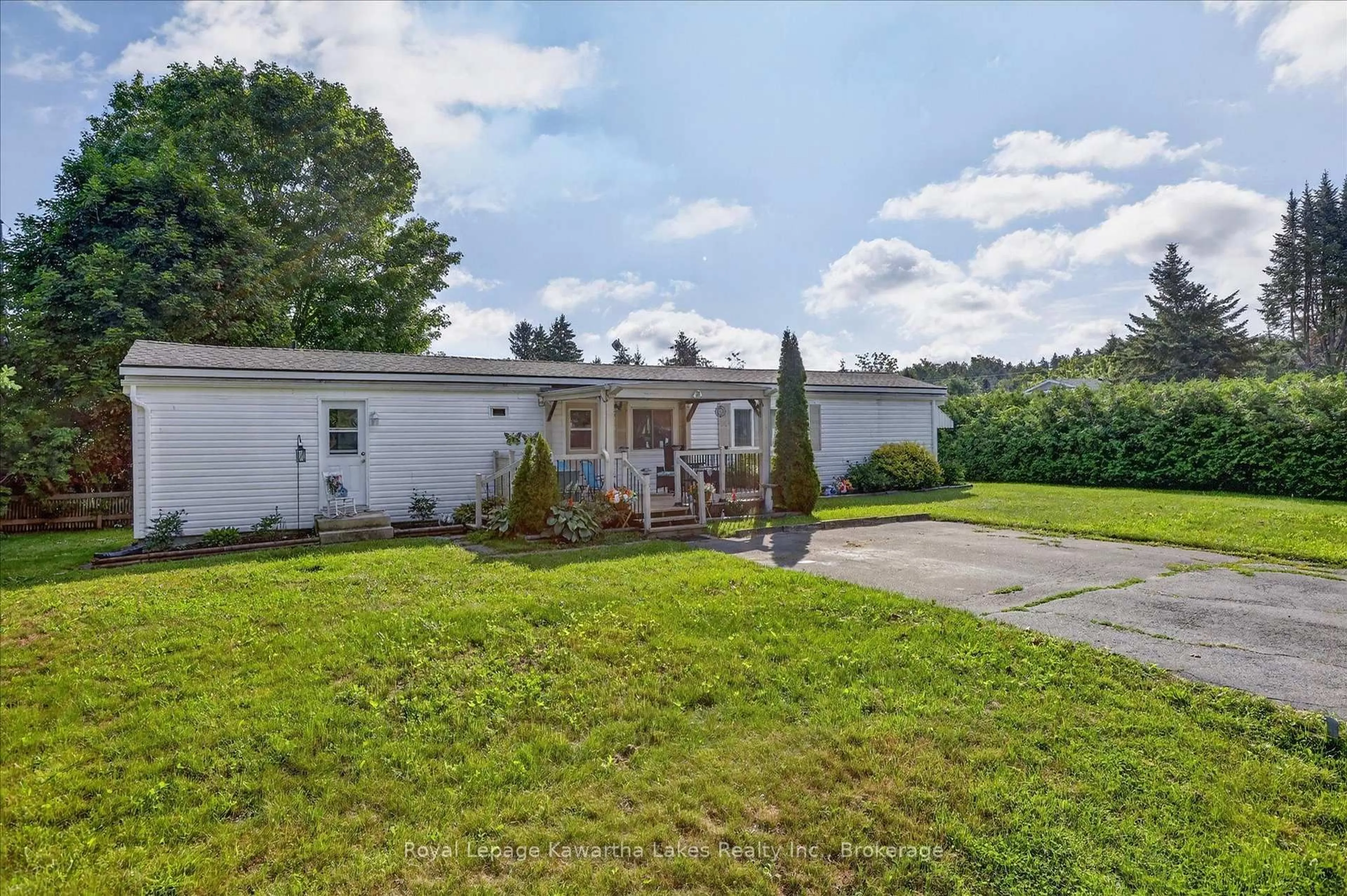 A pic from outside/outdoor area/front of a property/back of a property/a pic from drone, water/lake/river/ocean view for 3 Ops Dr, Kawartha Lakes Ontario K9V 0H5