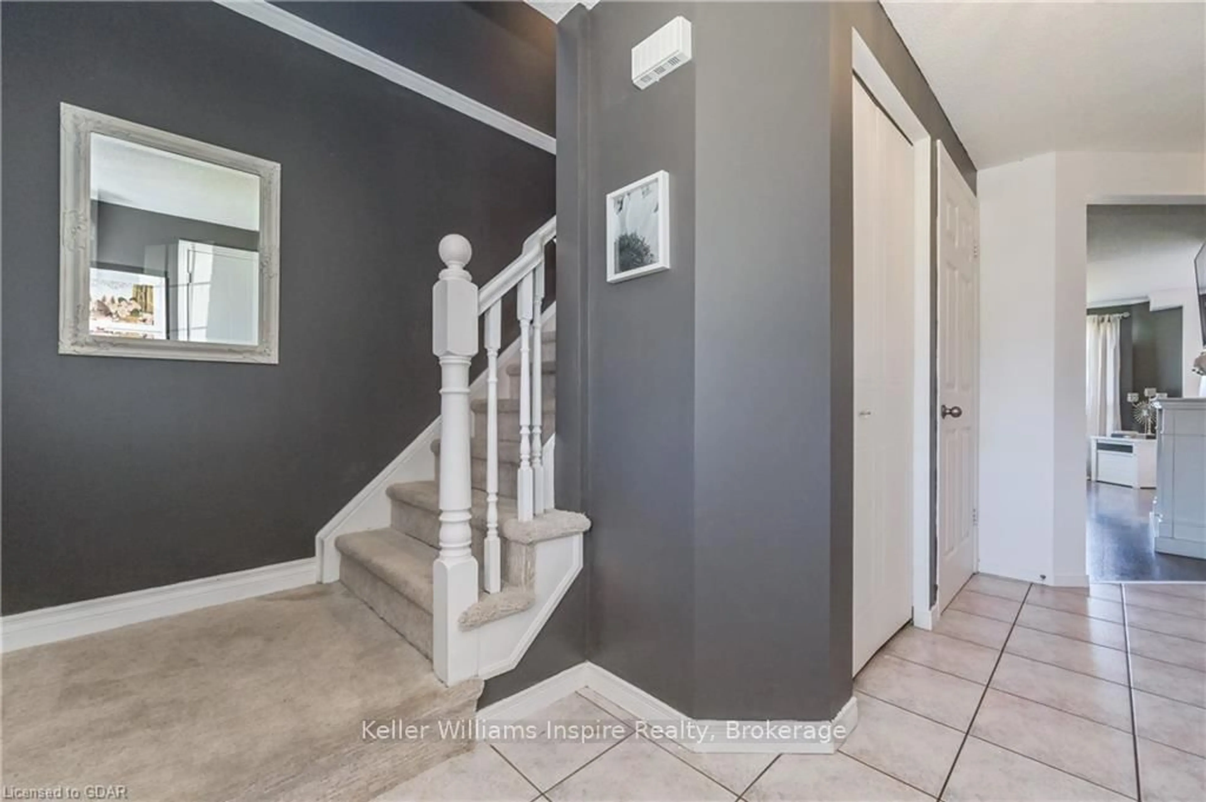 Indoor entryway for 161 TAIT Cres, Centre Wellington Ontario N1M 3P5