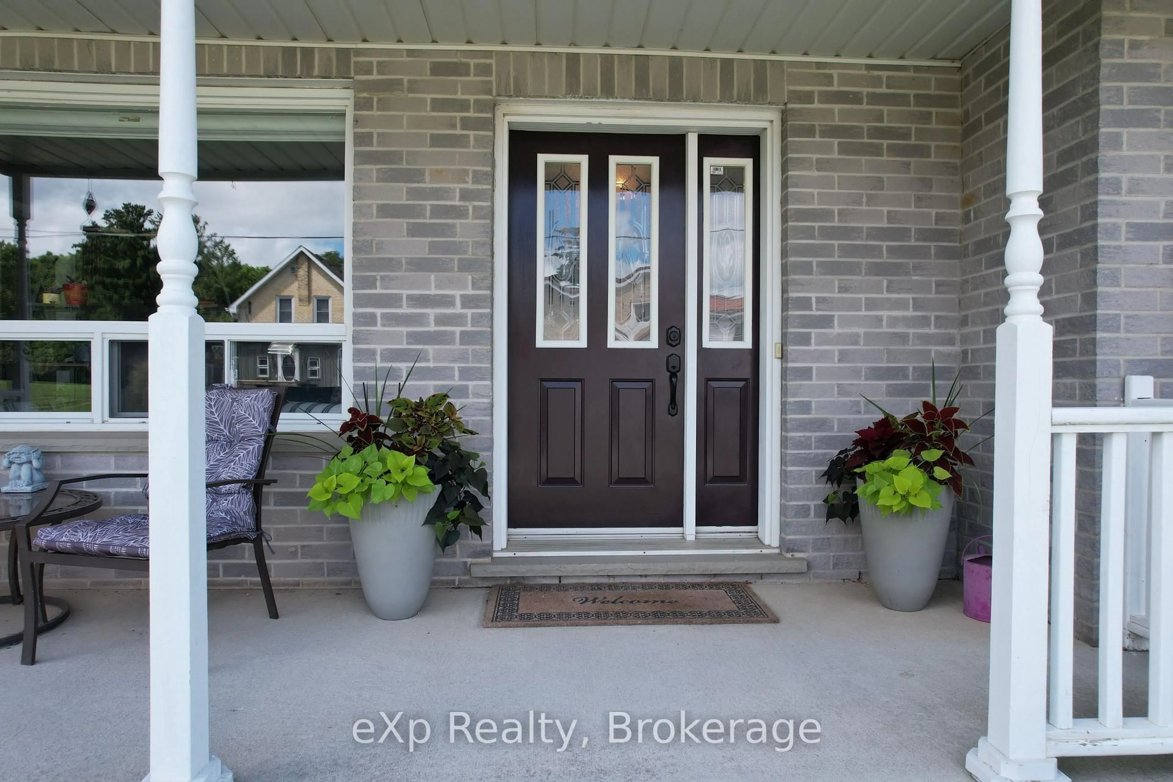 Indoor entryway for 23 12th St, Arran-Elderslie Ontario N0G 1L0
