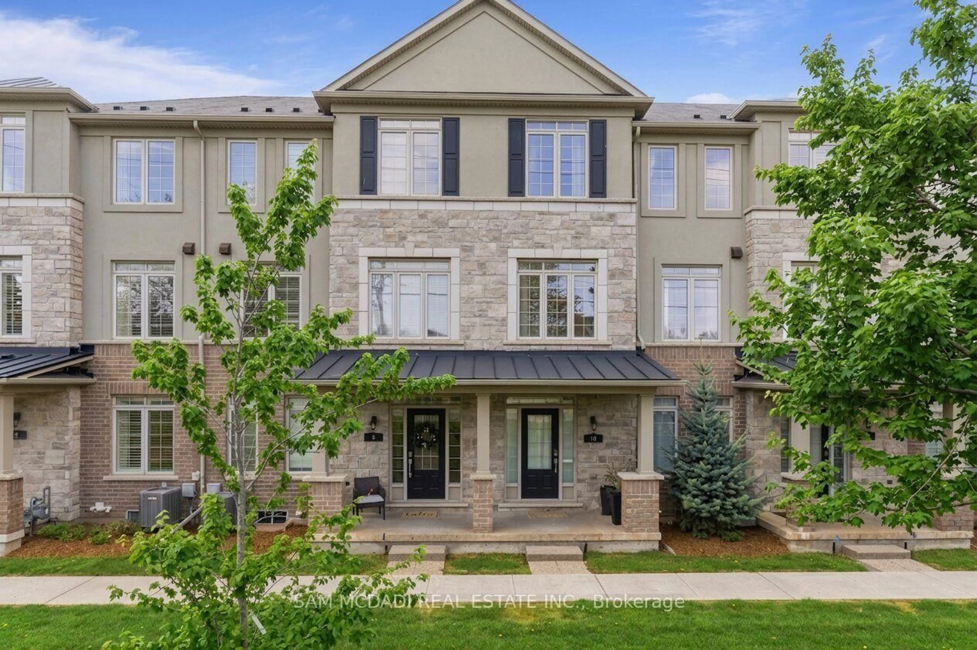 Unknown for 215 Dundas St #9, Hamilton Ontario L8B 0X2