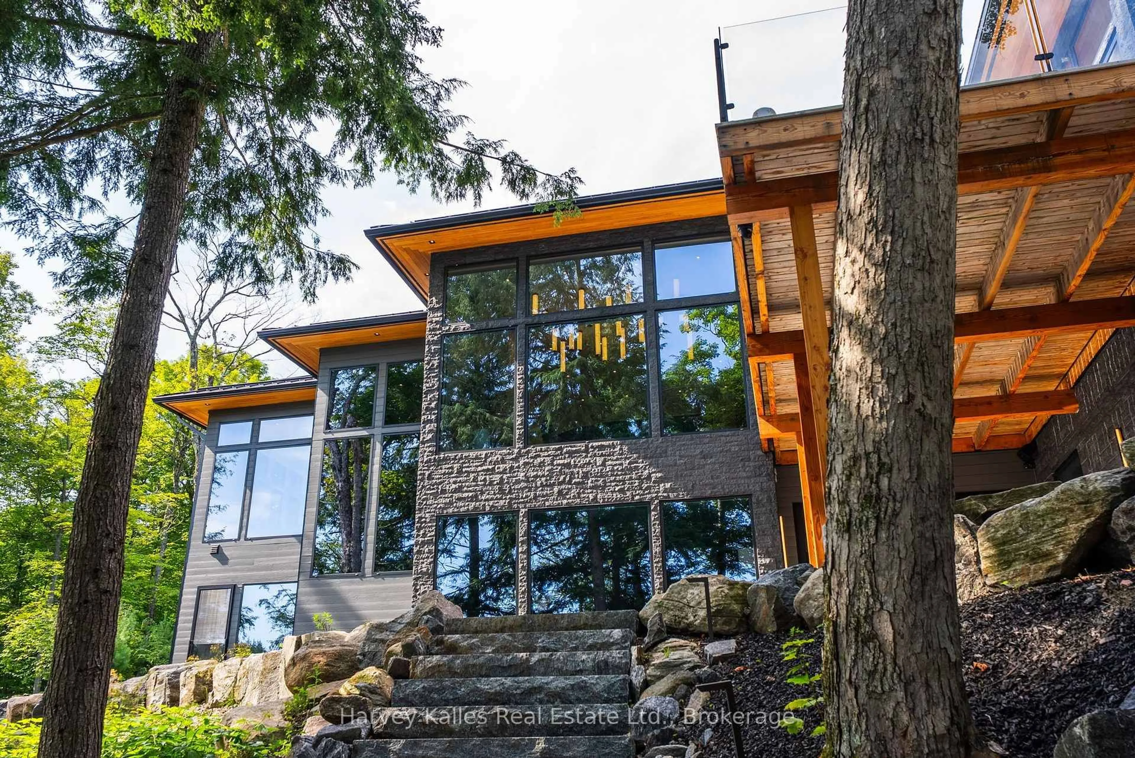Home with brick exterior material, unknown for 1013 Halls Rd #2, Muskoka Lakes Ontario P0B 1J0