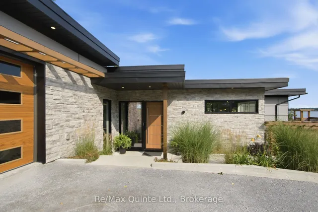 8 Bayview Point Rd, Prince Edward County 5