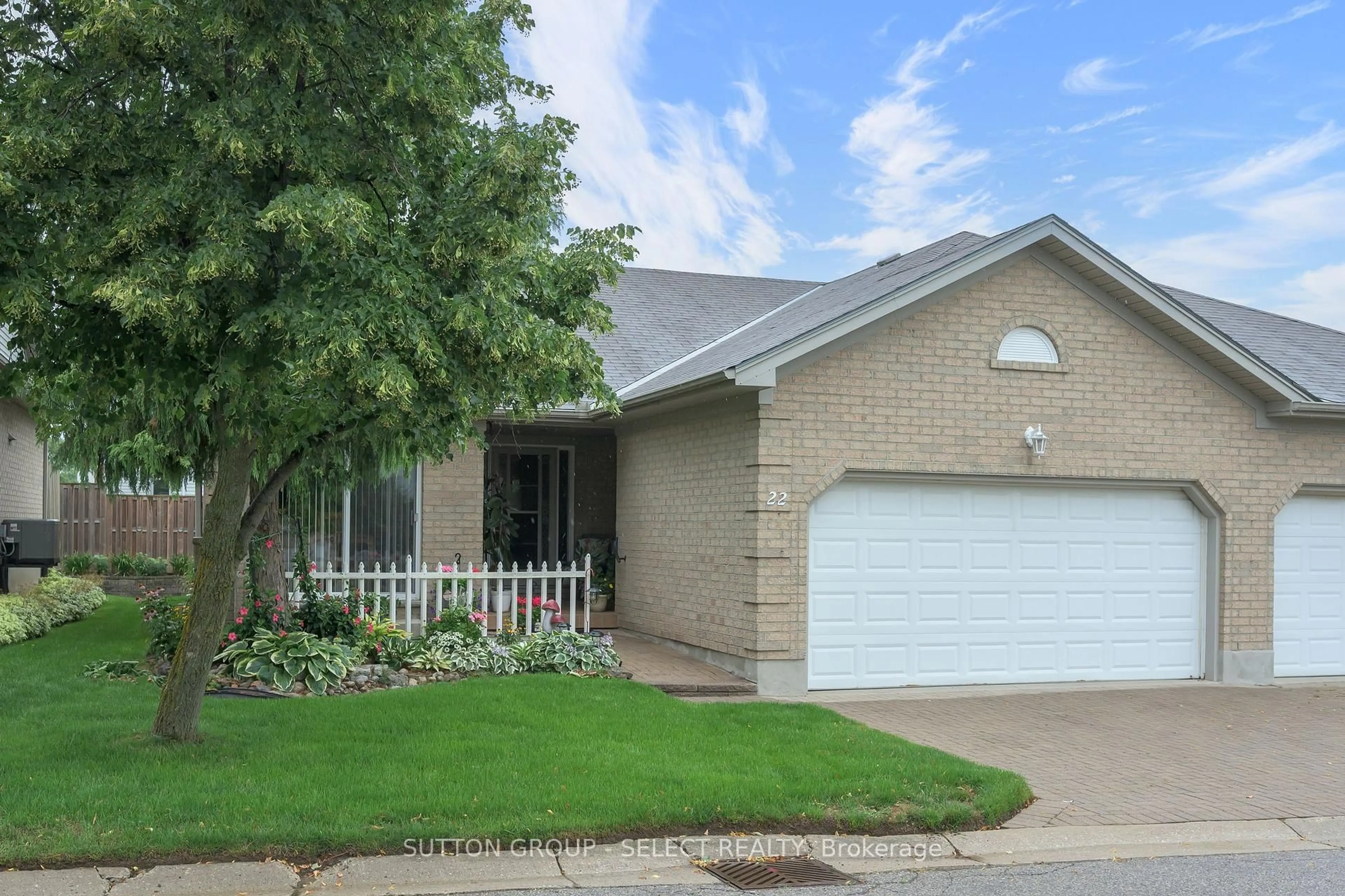 Home with brick exterior material, street for 861 Shelborne St #22, London South Ontario N5Z 5C5