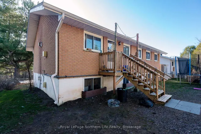 500 Valley View Dr, Powassan 4
