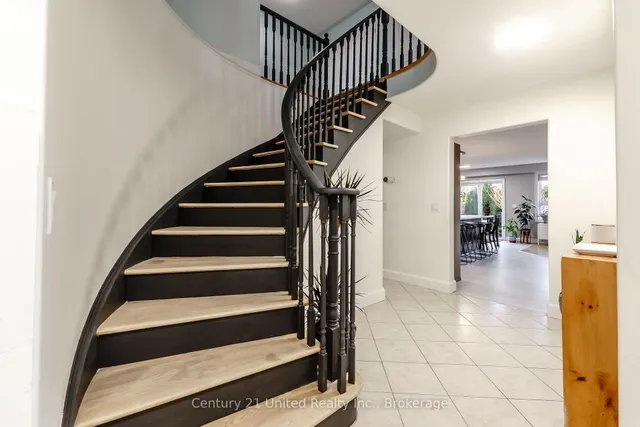 810 Hargrove Tr, Peterborough 5