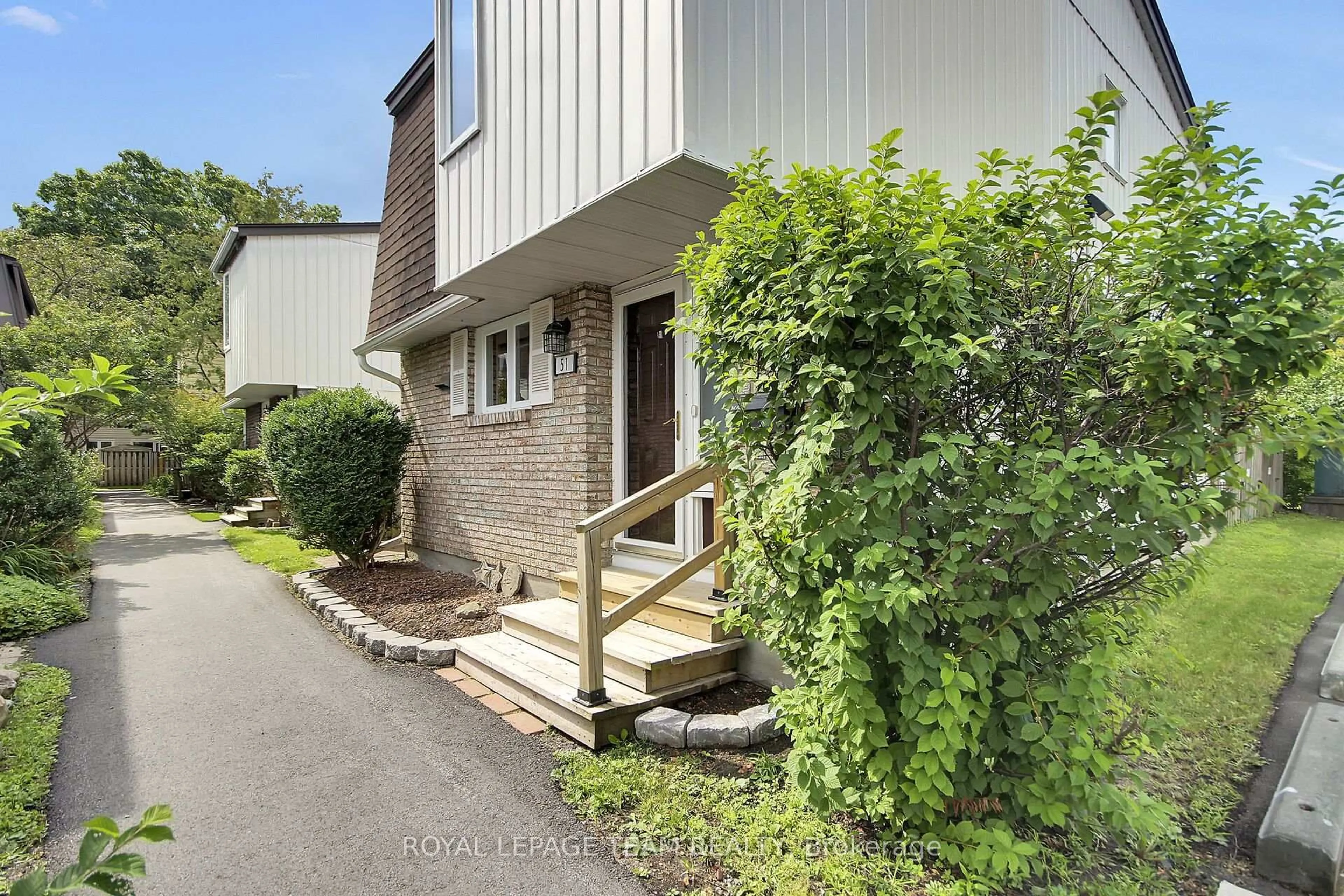 Patio, street for 3240 Southgate Rd #51, Ottawa Ontario K1V 8W7