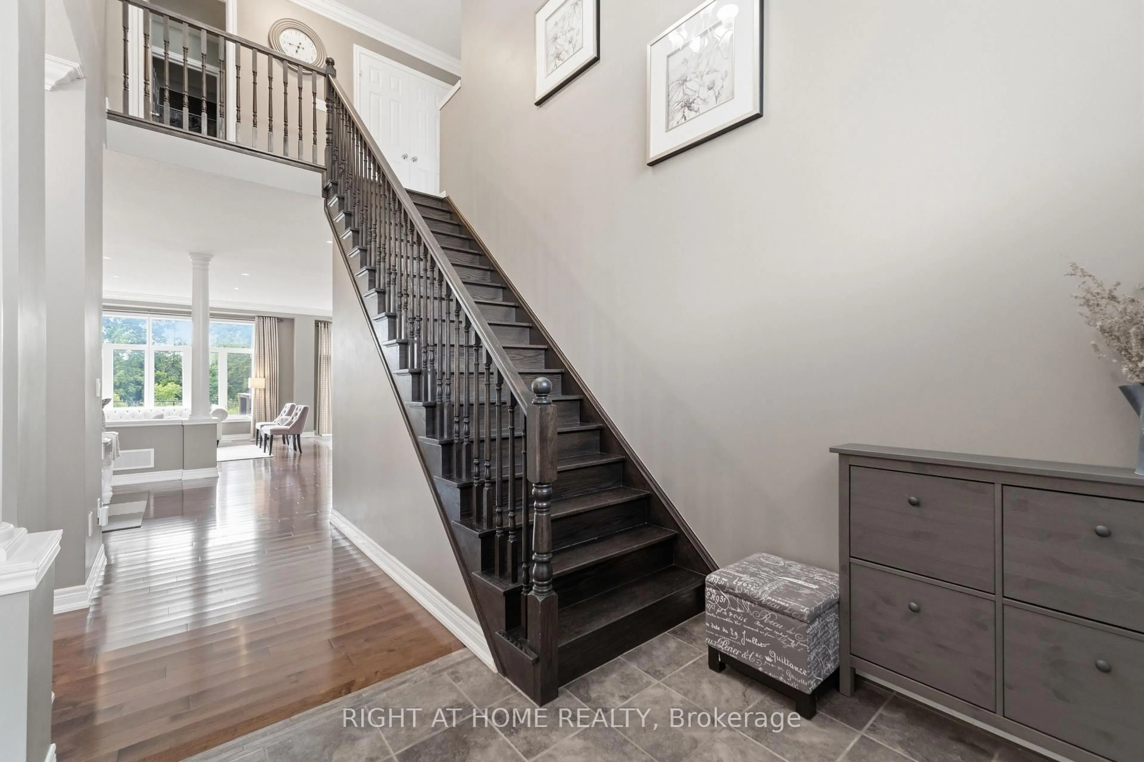 Stairs for 38 Weaver Dr, Hamilton Ontario L9K 0G3