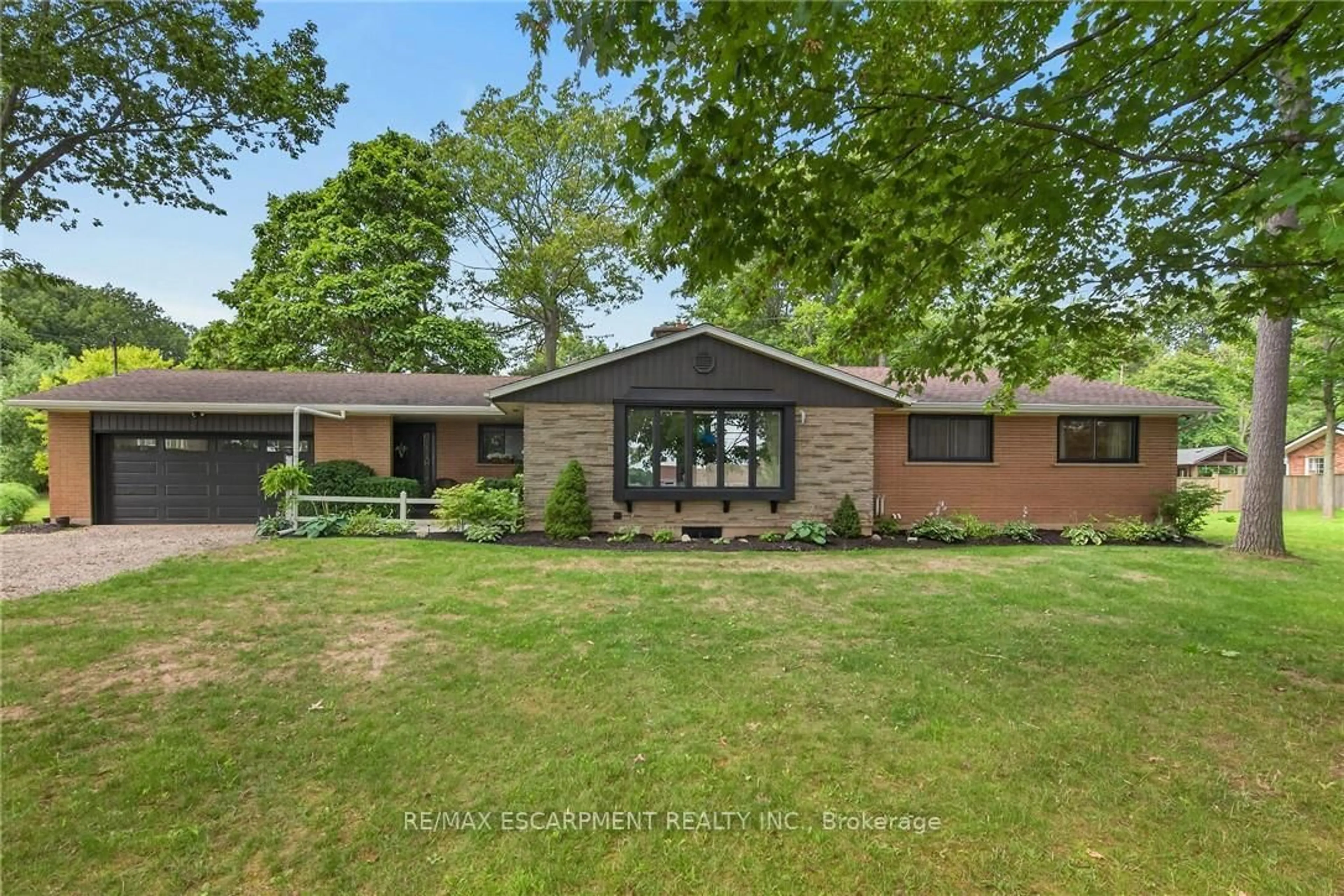 Home with brick exterior material, unknown for 7079 Rainham Rd, Haldimand Ontario N1A 2W8