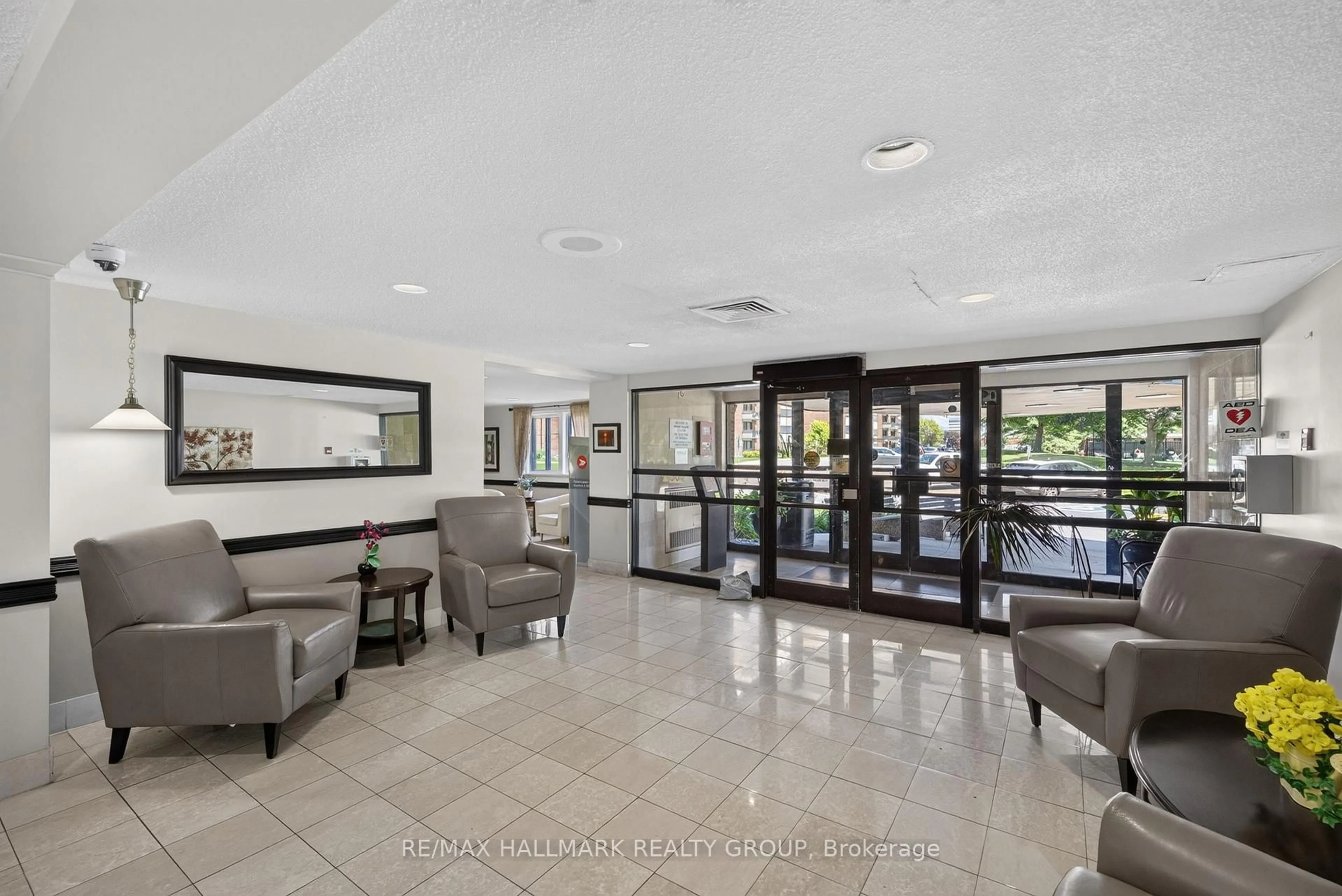 Lobby for 1505 Baseline Rd #313, Ottawa Ontario K2C 3L4