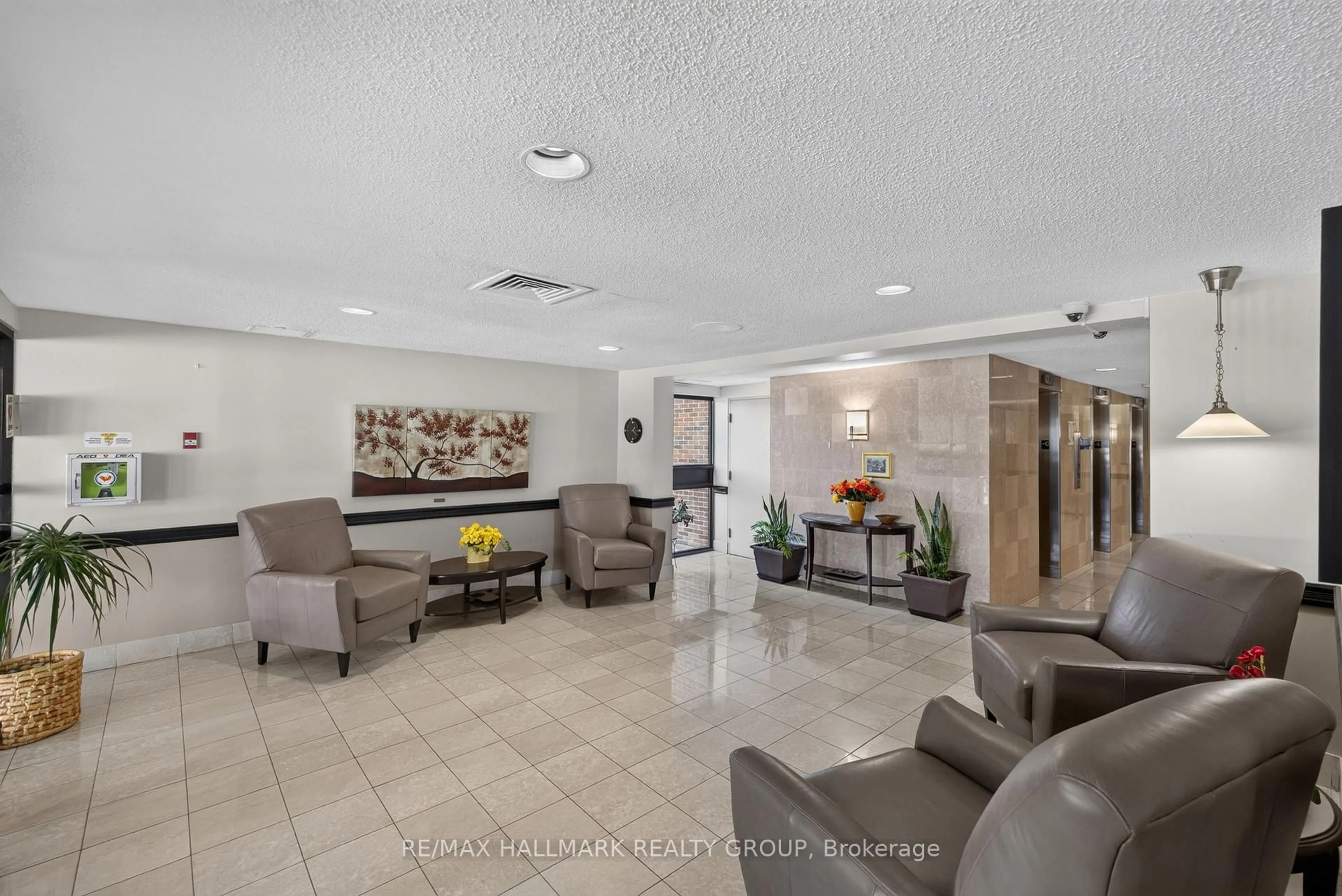 Lobby for 1505 Baseline Rd #313, Ottawa Ontario K2C 3L4
