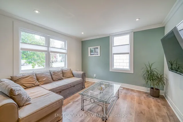 379 Madison Ave, Ottawa 4