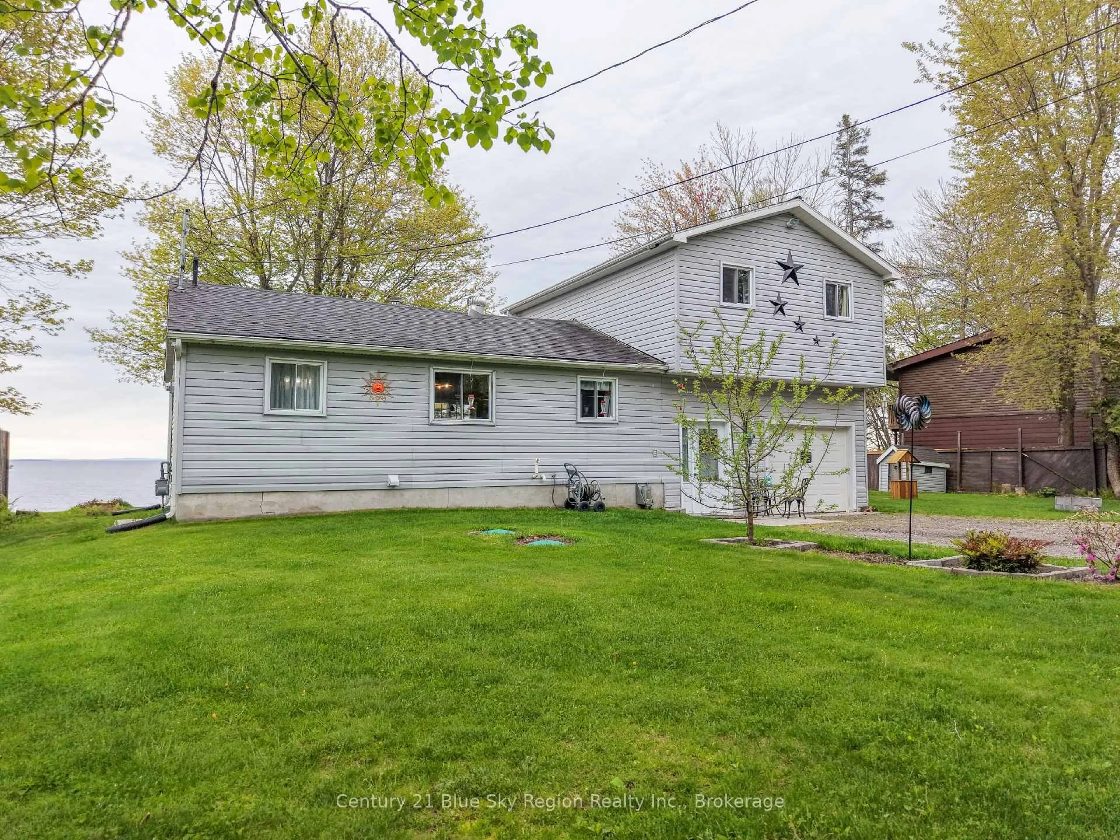 Unknown for 319 Jocko Point Rd, North Bay Ontario P1B 8G5