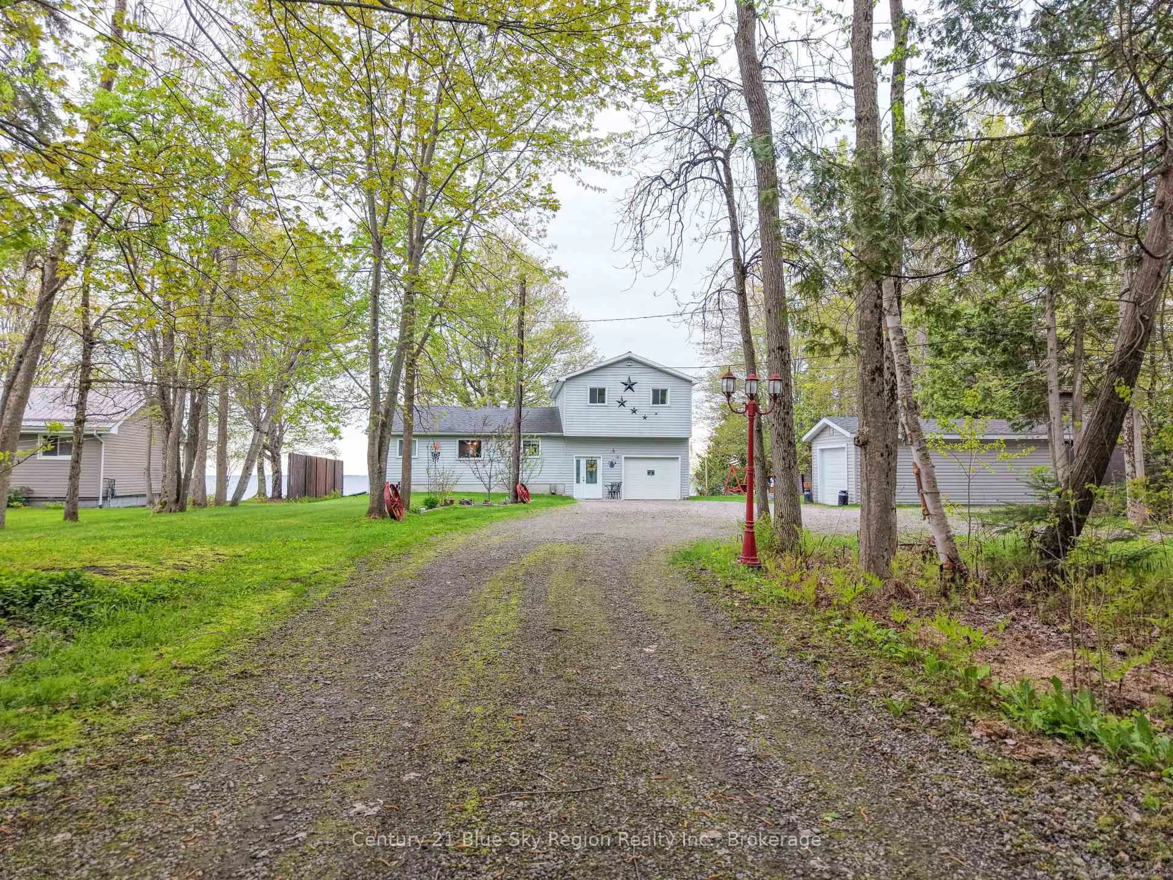 A pic from outside/outdoor area/front of a property/back of a property/a pic from drone, street for 319 Jocko Point Rd, North Bay Ontario P1B 8G5