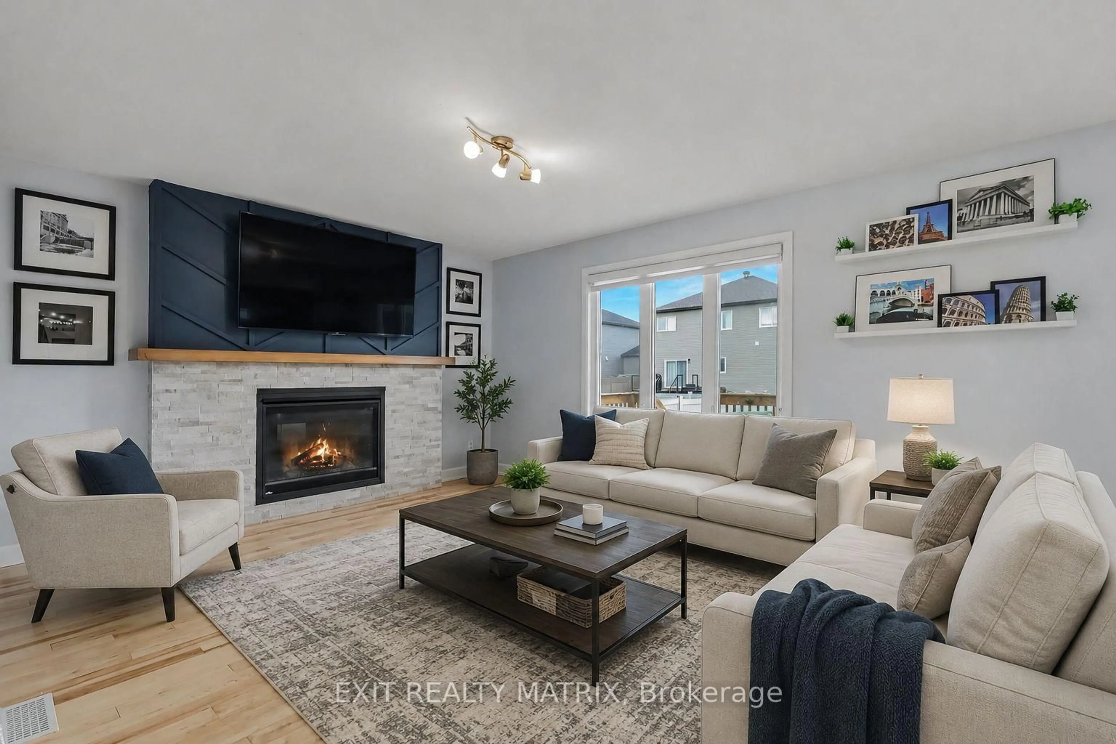 Living room with furniture, unknown for 273 Central Park Blvd, Russell Ontario K4R 0E9