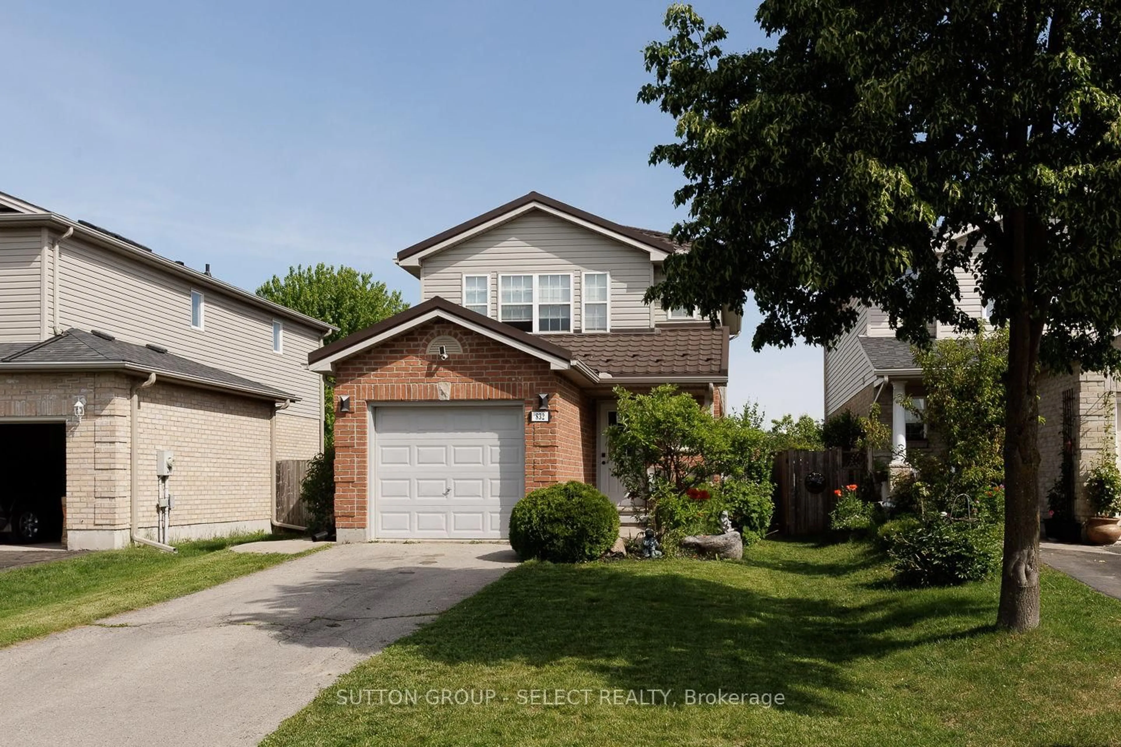 Unknown for 832 Marigold St, London North Ontario N5X 4G7