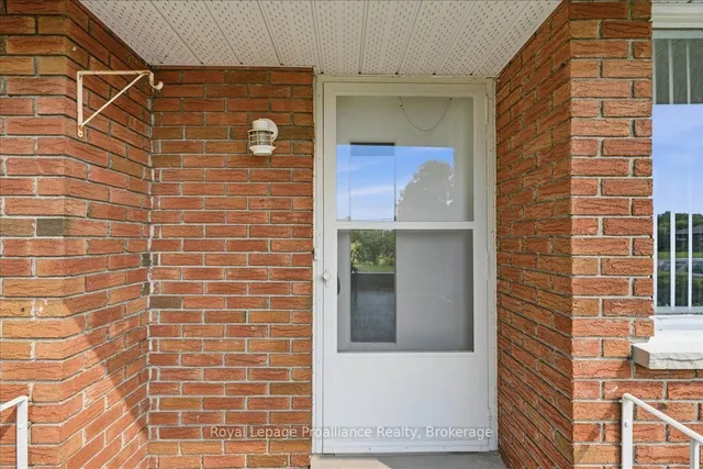 120 Sidney Cres, Quinte West 4