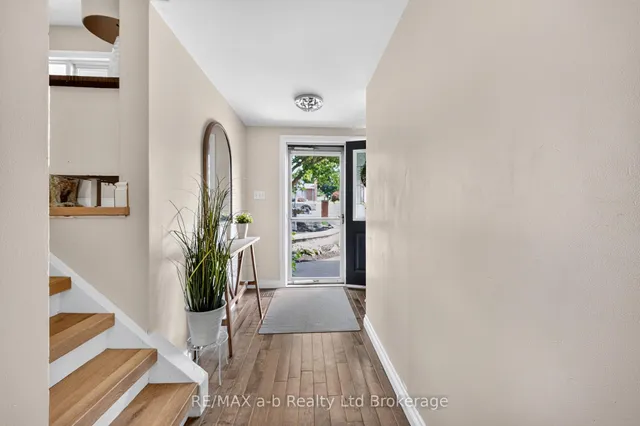 269 Ferncrest Rd, Woodstock 5