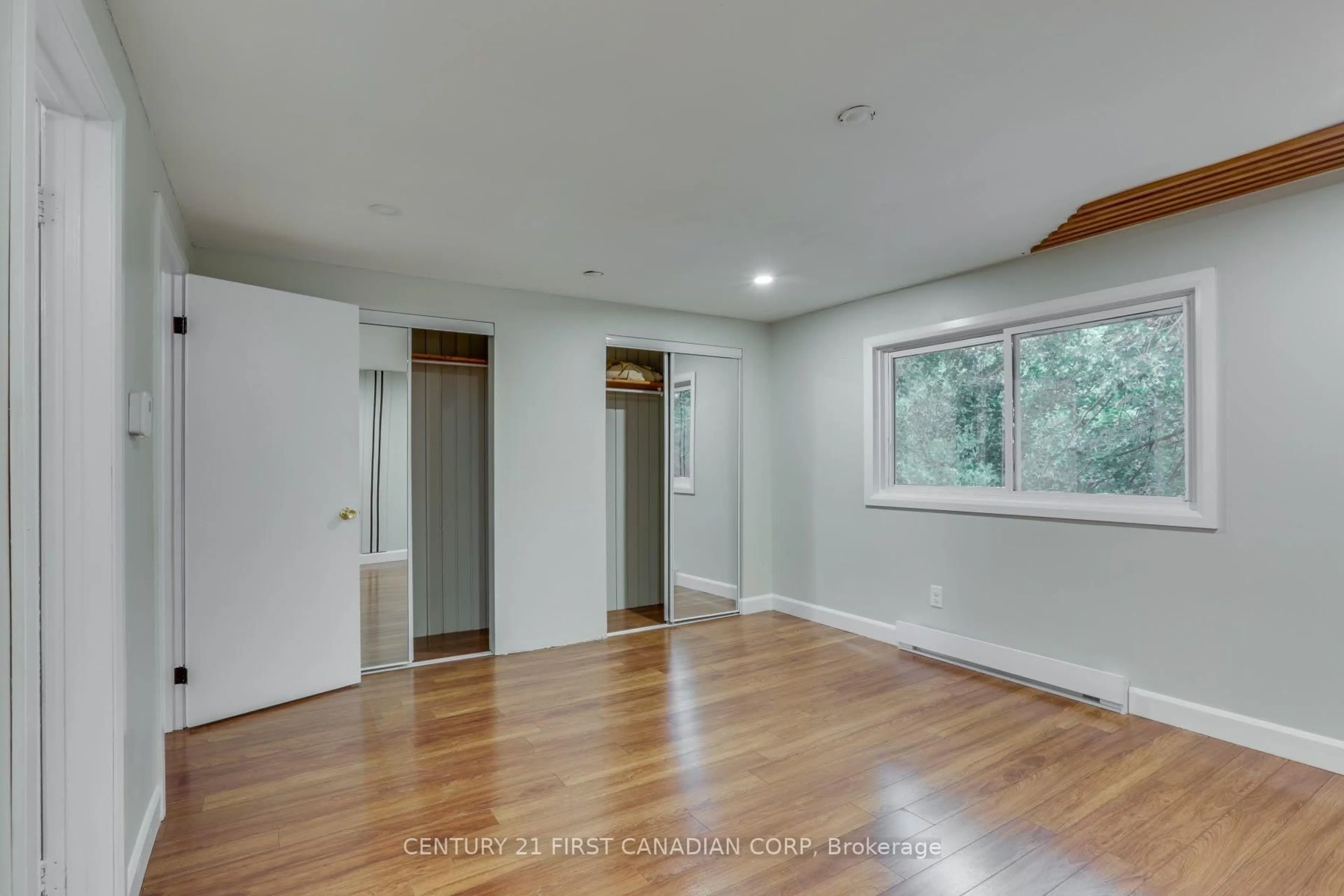 A pic of a room for 110 Monmore Rd, London North Ontario N6G 3B3