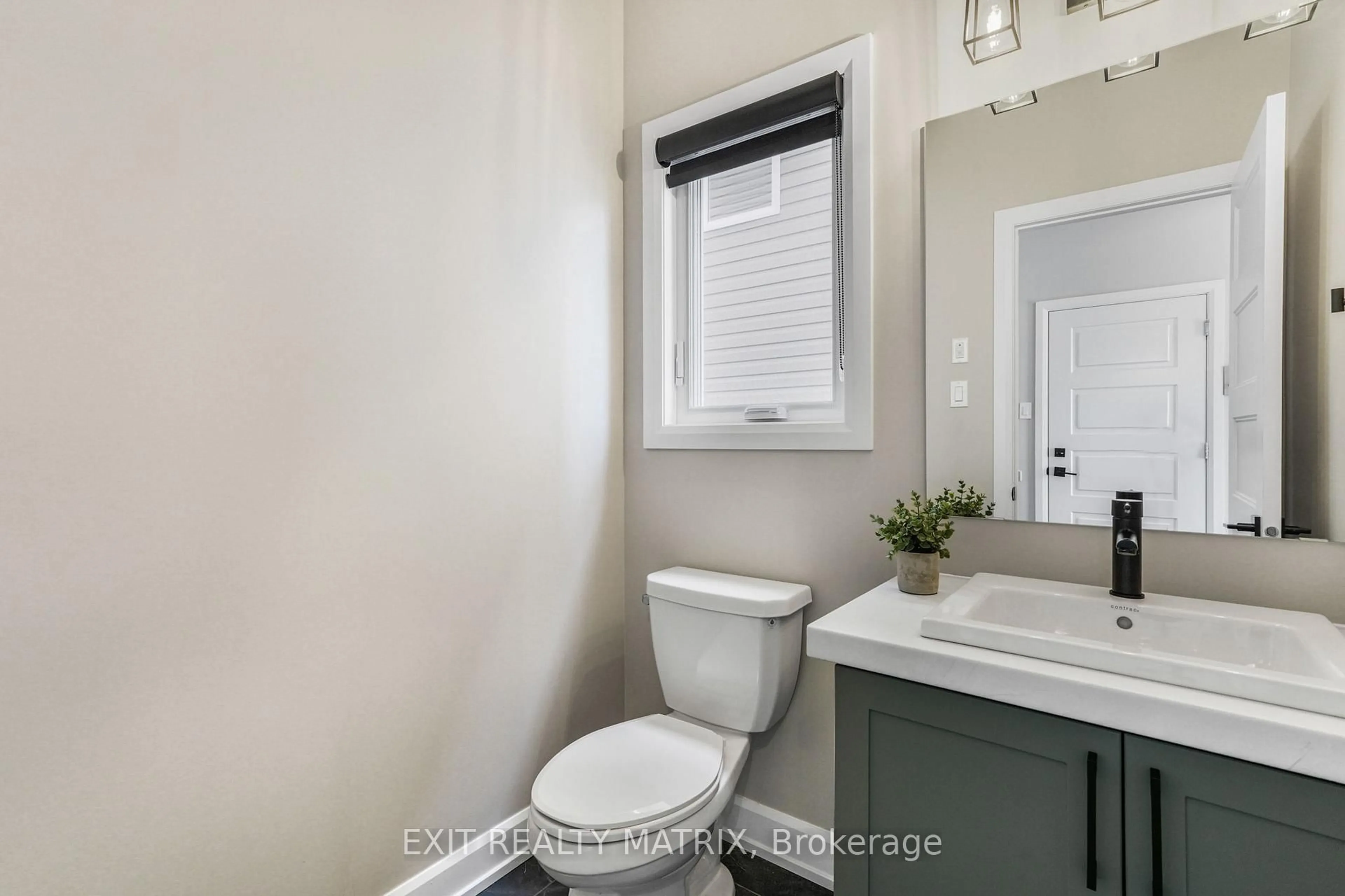 Standard bathroom, ceramic/tile floor for 1202 Montblanc Cres, Russell Ontario K0A 1W0