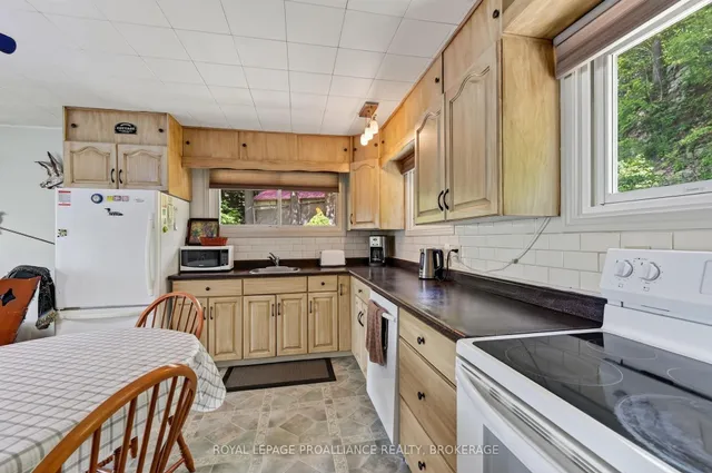 1403B Everett Lane, Sydenham 5