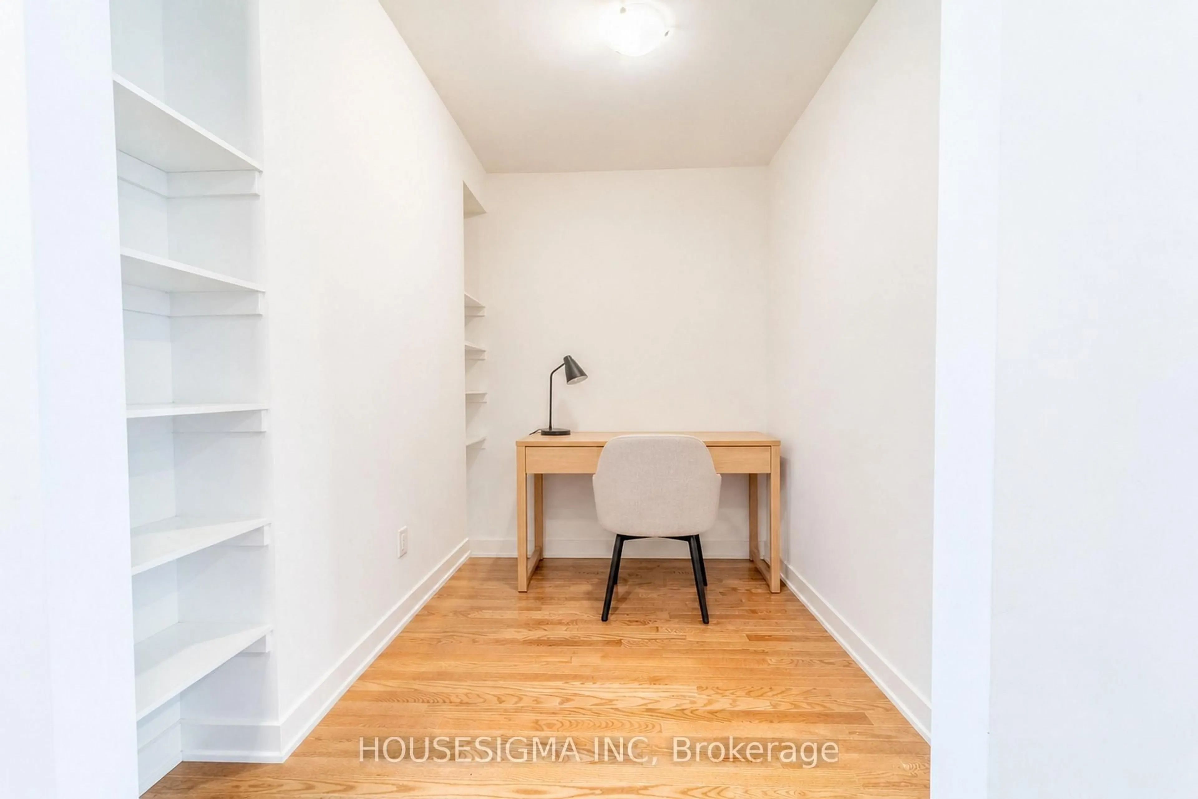 A pic of a room for 74 Nettle Cres, Ottawa Ontario K1T 0W9