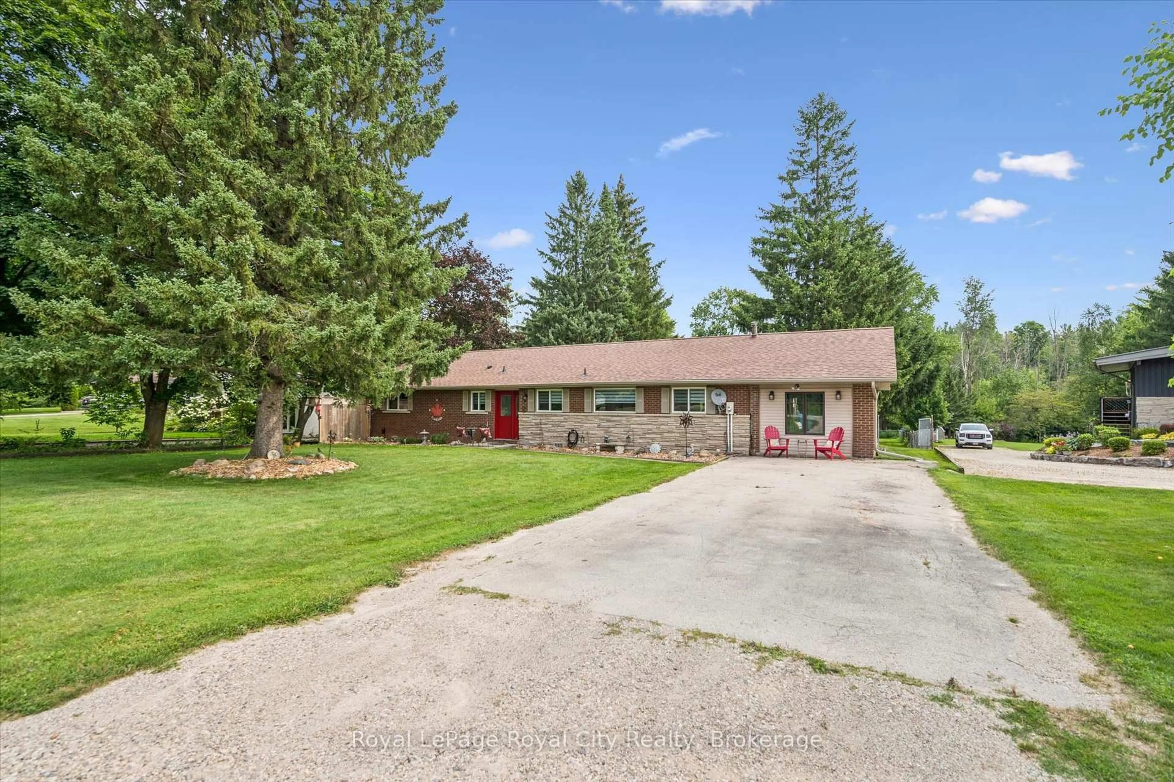 A pic from outside/outdoor area/front of a property/back of a property/a pic from drone, street for 6167 Guelph St, Centre Wellington Ontario N0B 1S0