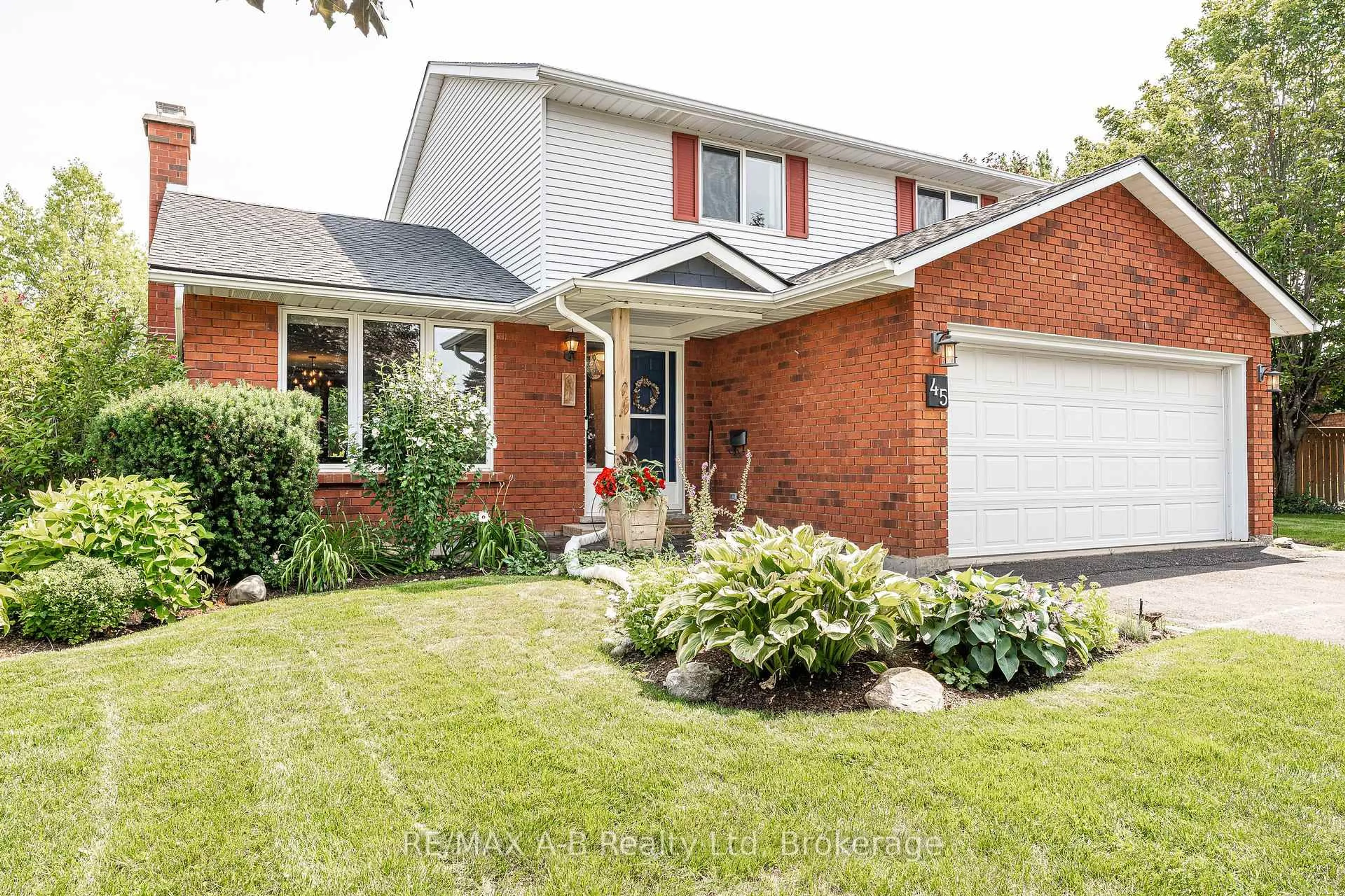 Home with brick exterior material, street for 45 Magwood Crt, Stratford Ontario N4Z 1G3