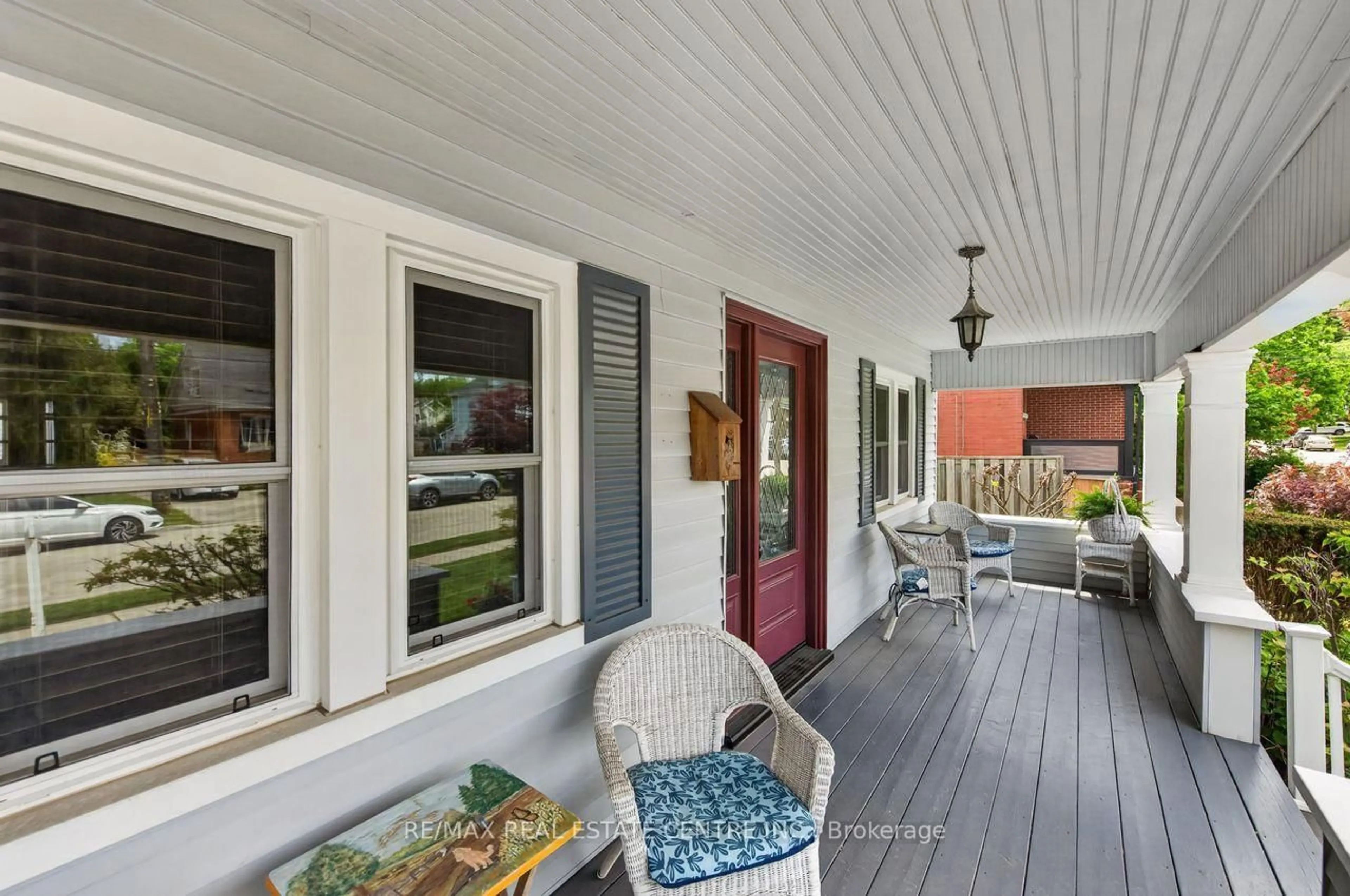 Patio, street for 3 Second St, Hamilton Ontario L8G 1R4