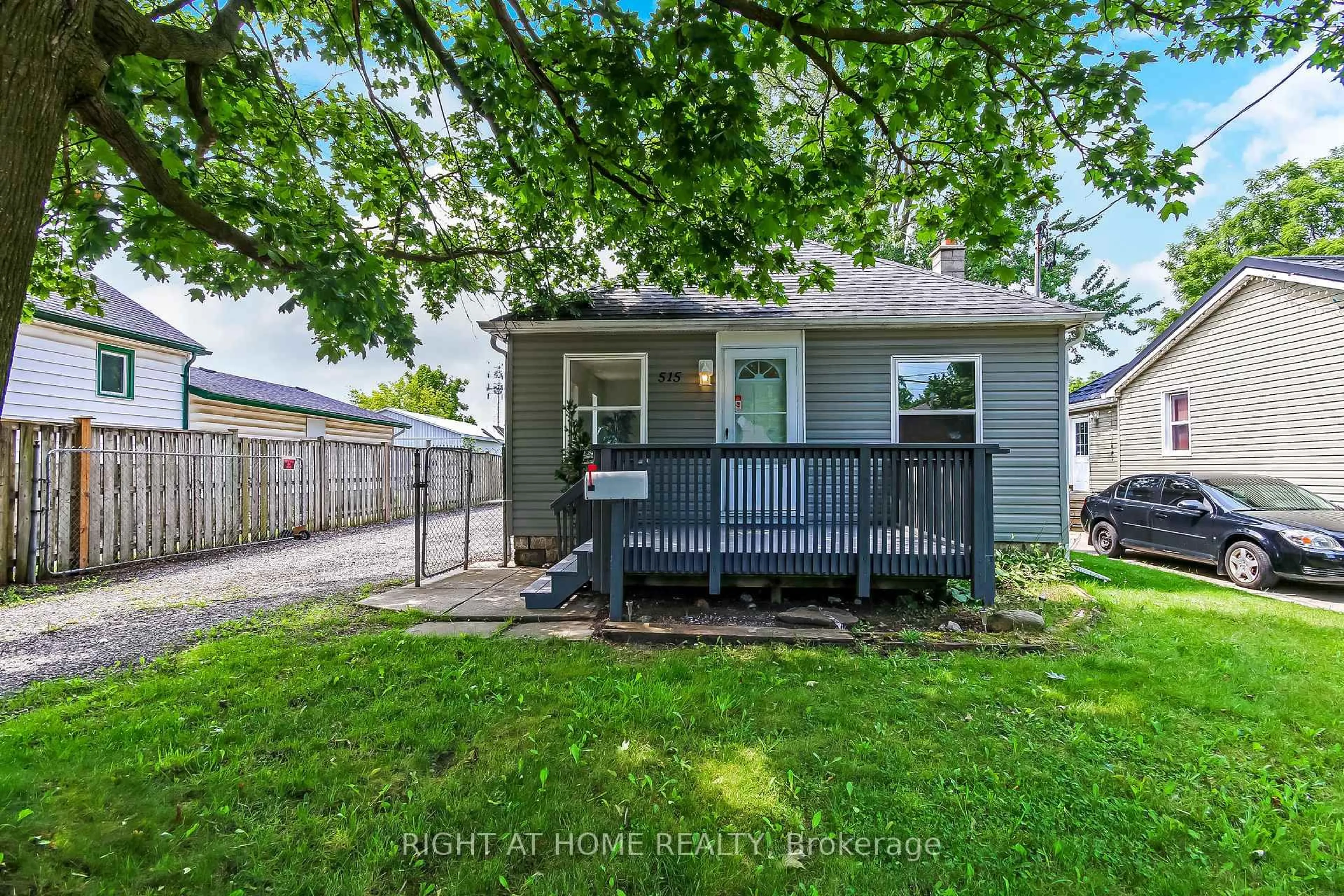 Unknown for 515 Third St, London East Ontario N5V 2C1