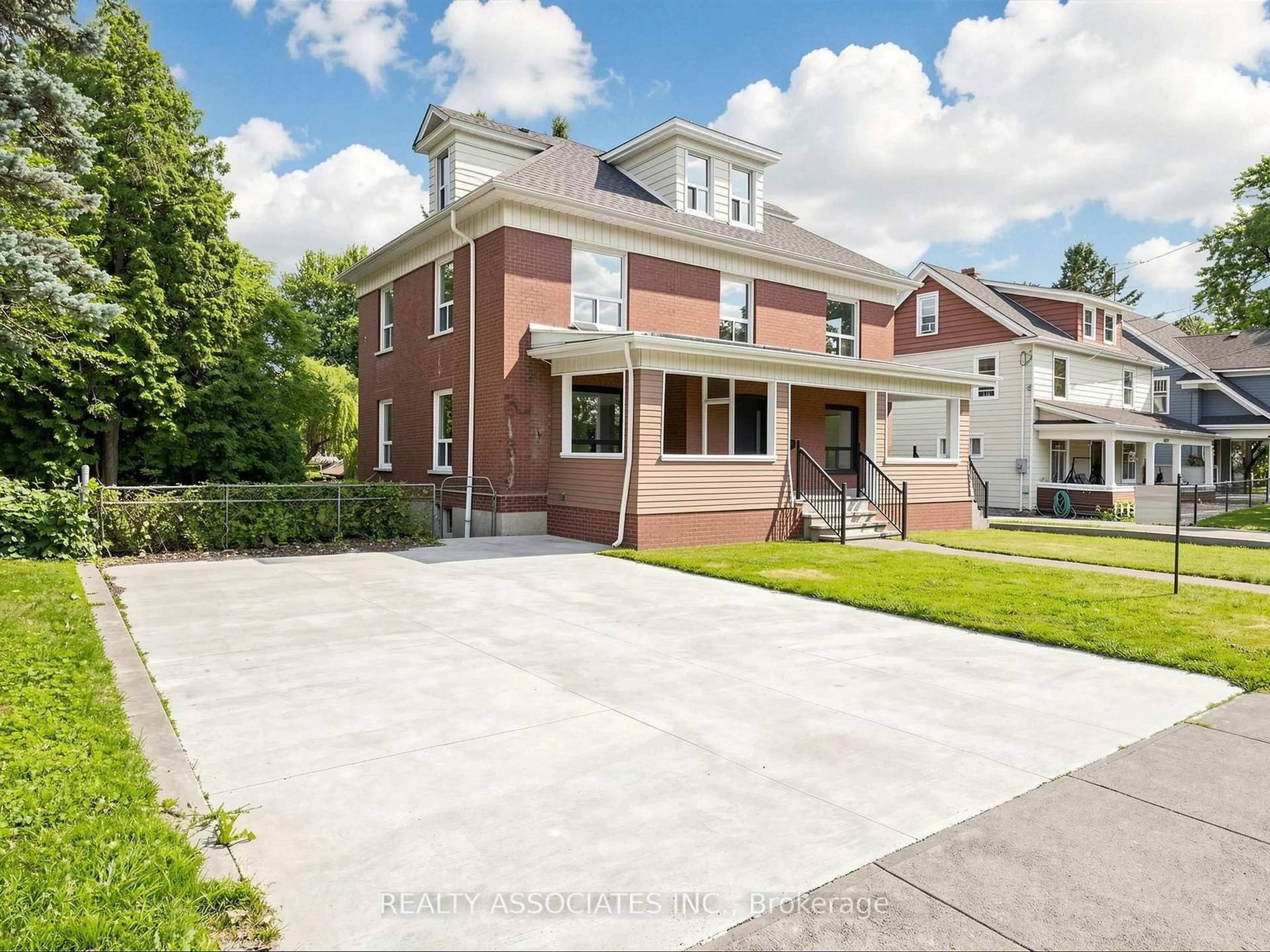 Home with brick exterior material, street for 6058 Culp St, Niagara Falls Ontario L2G 2B7