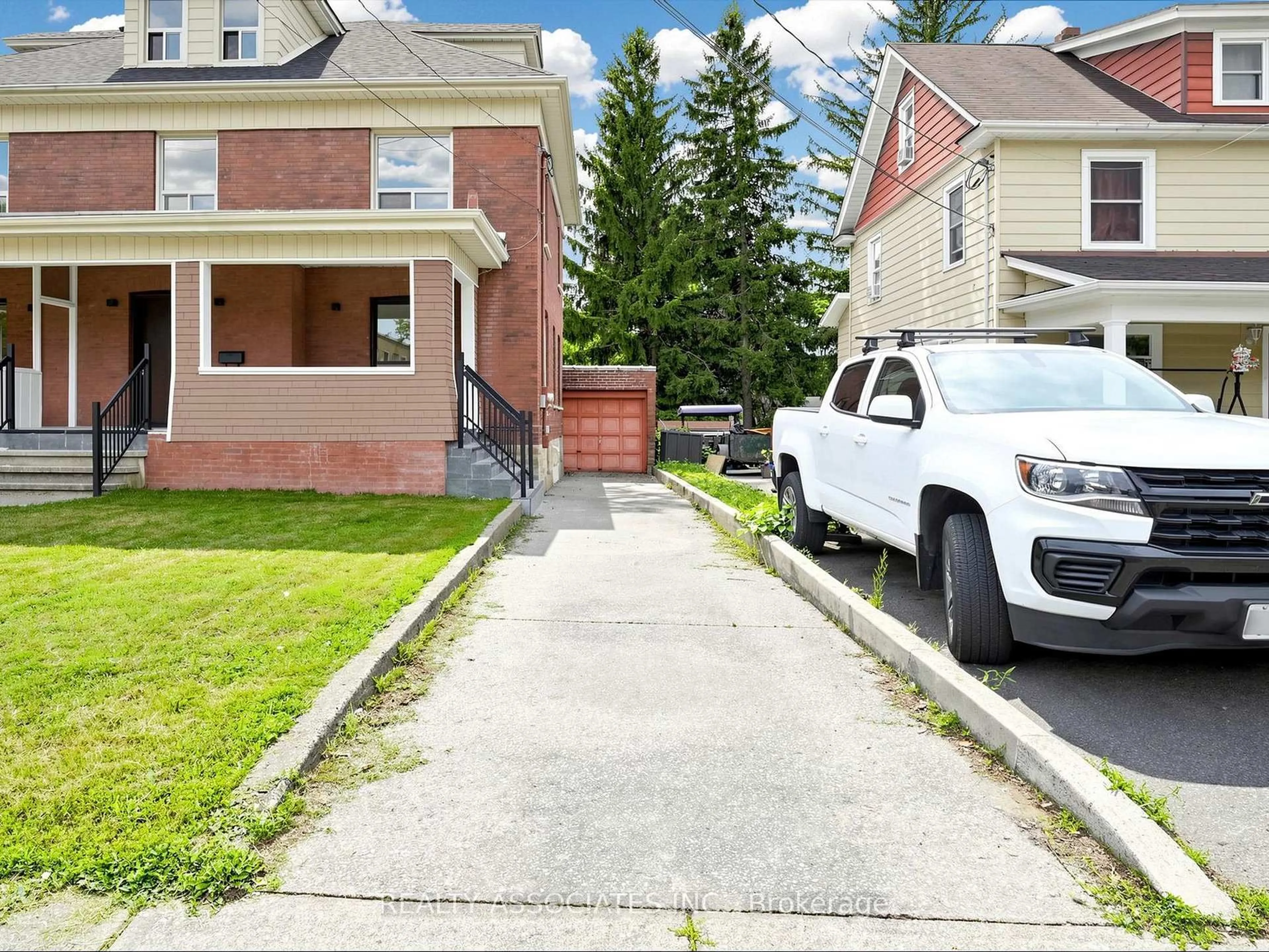 Unknown for 6058 Culp St, Niagara Falls Ontario L2G 2B7