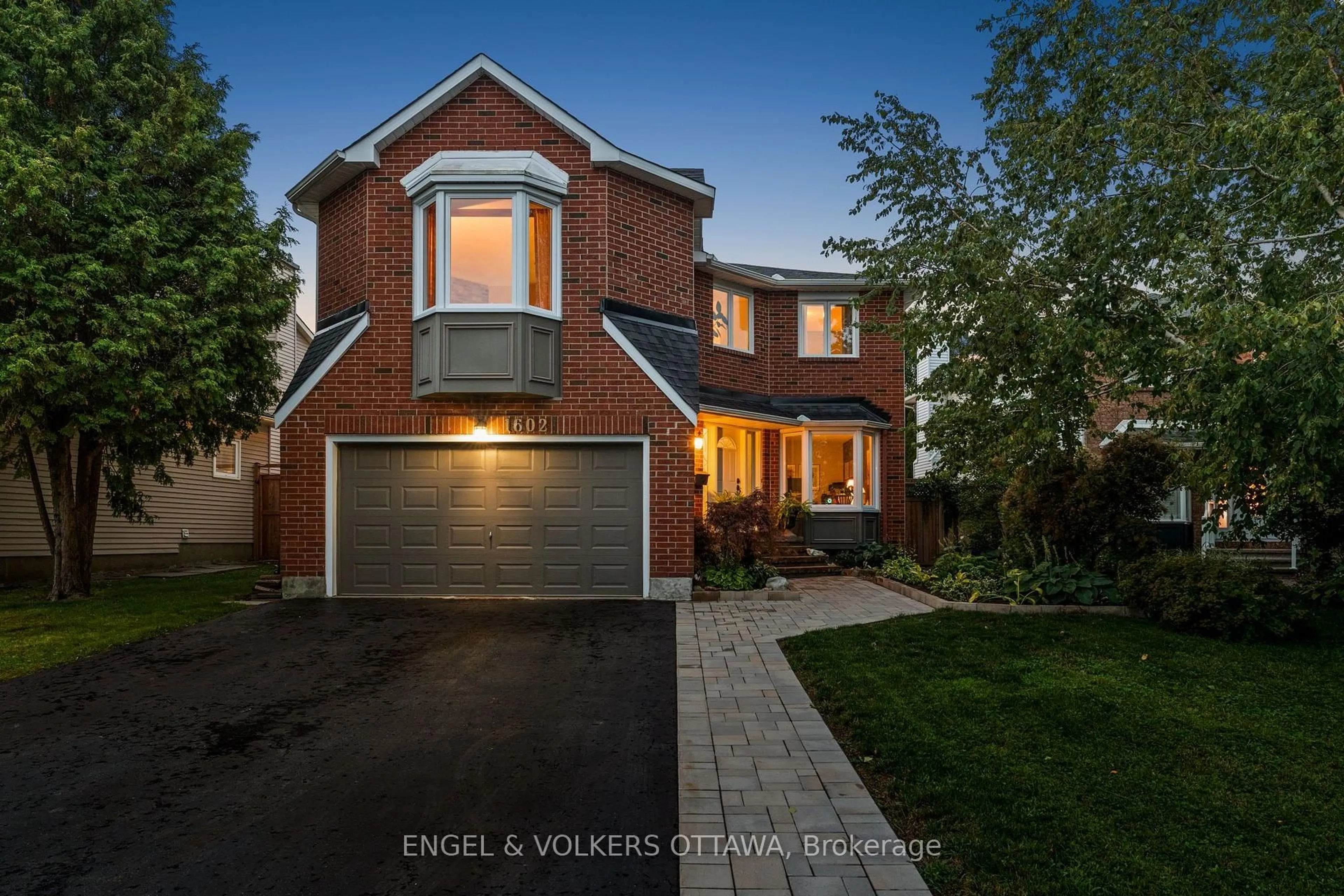 Home with brick exterior material, street for 1602 Proulx Dr, Ottawa Ontario K4A 1T5