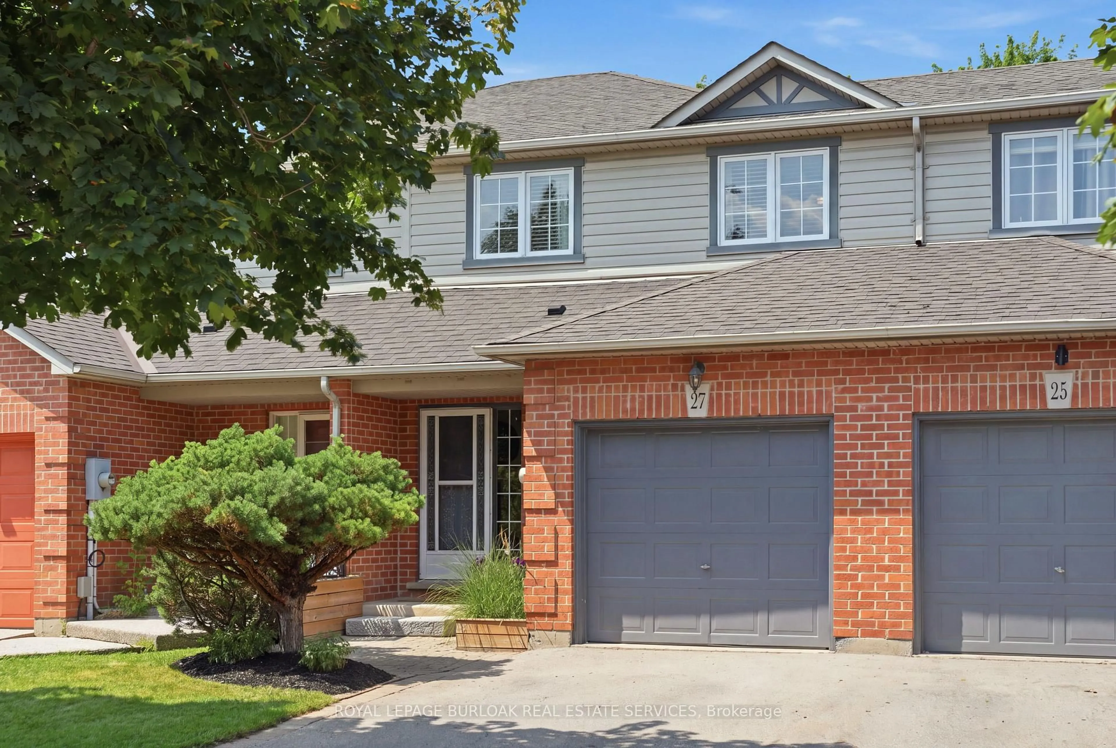 Home with brick exterior material, street for 27 Bronte Crt, Hamilton Ontario L9H 7N2