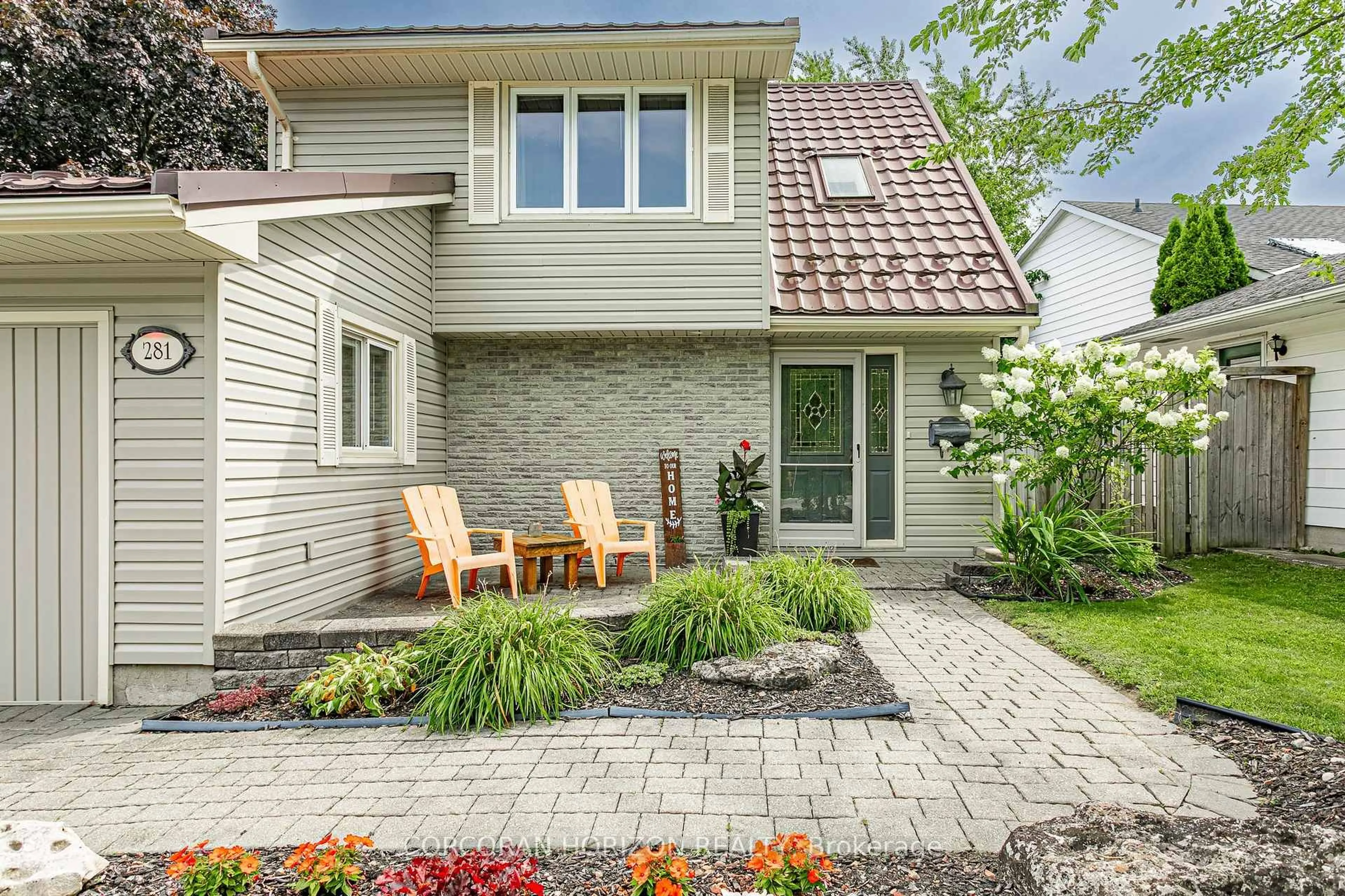 Patio, street for 281 Blackacres Blvd, London North Ontario N6G 2T9