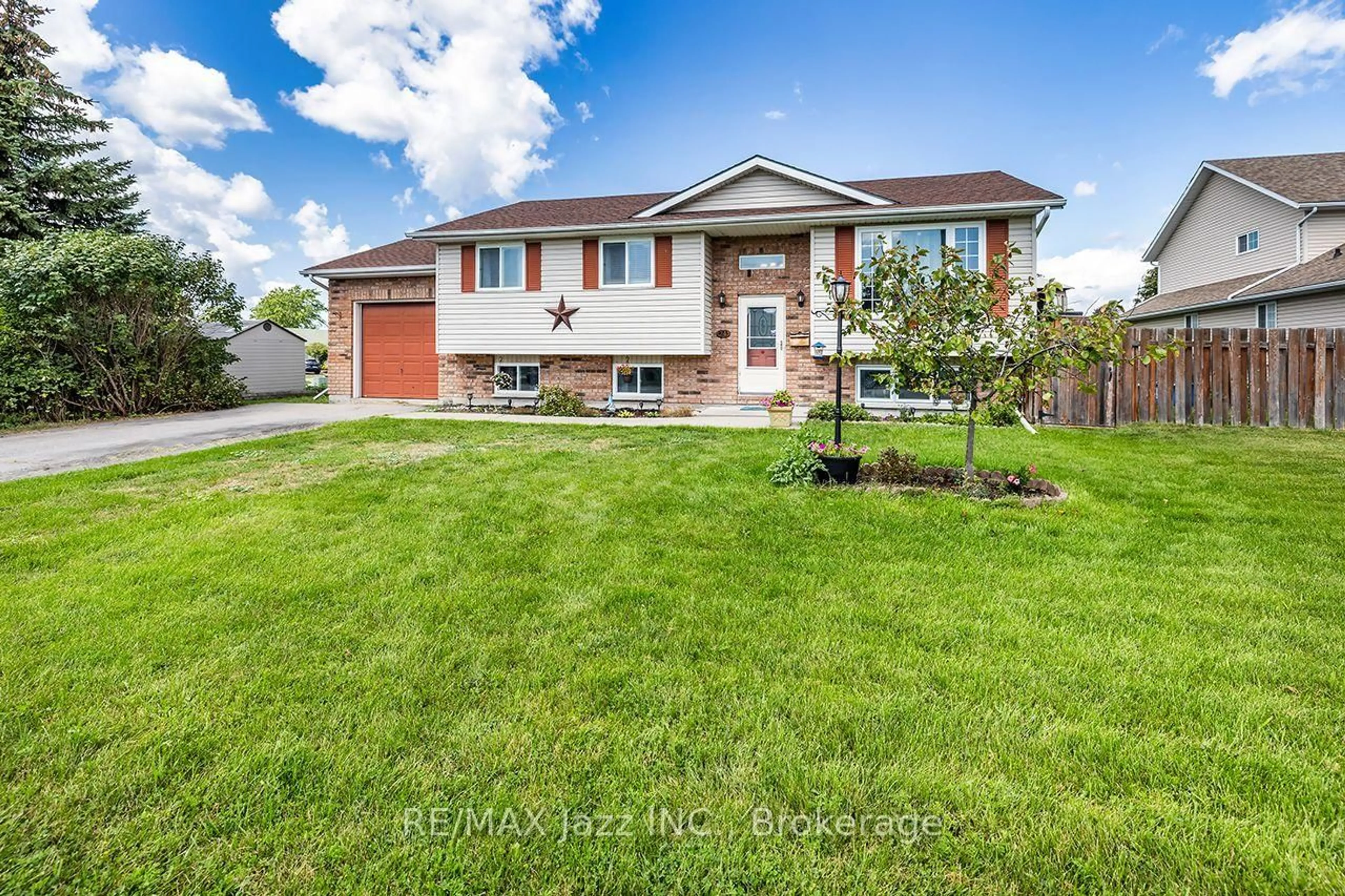 Unknown for 24 Glenn Dr, Quinte West Ontario K8V 6E3